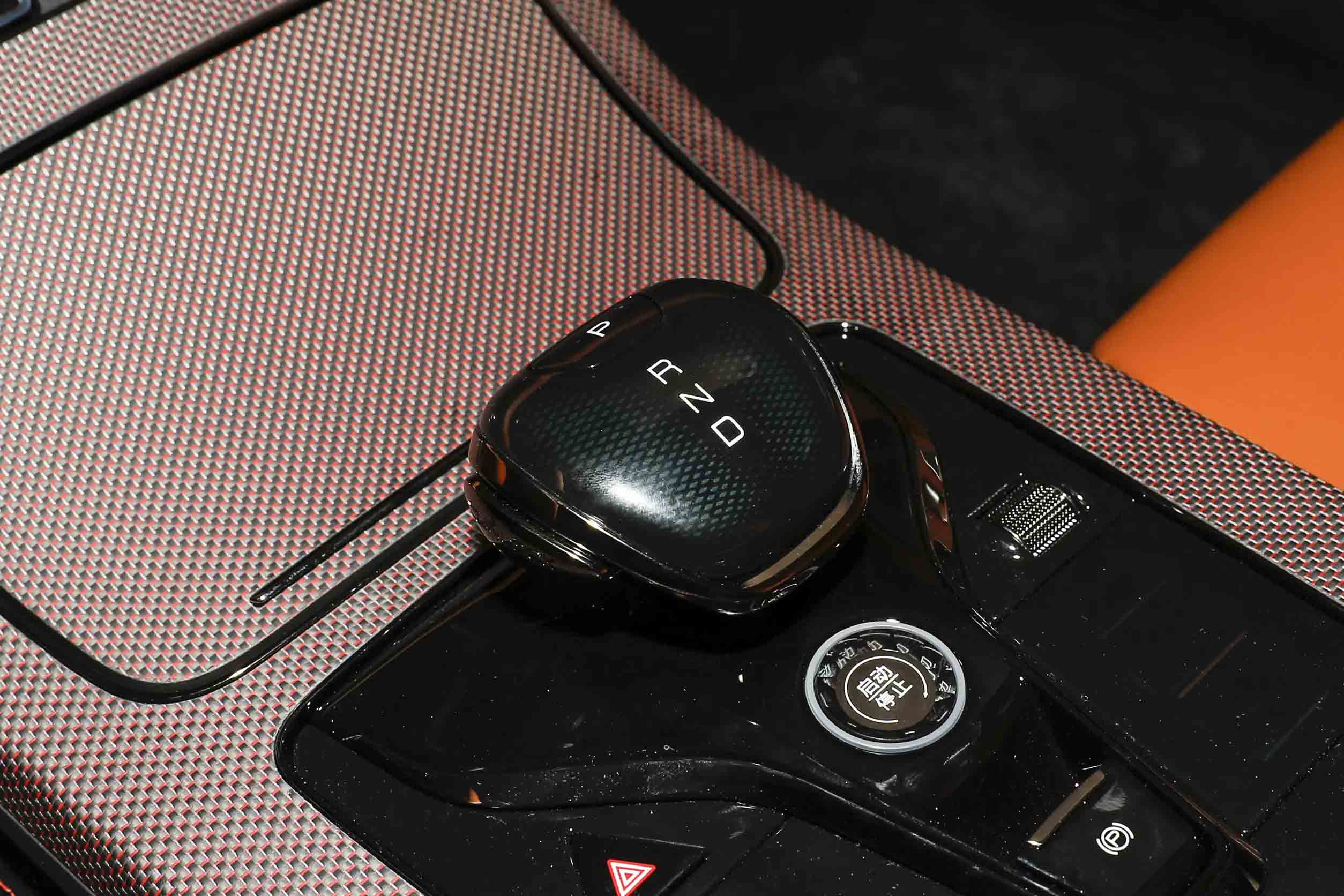 BYD Han EV 2023 interior-3