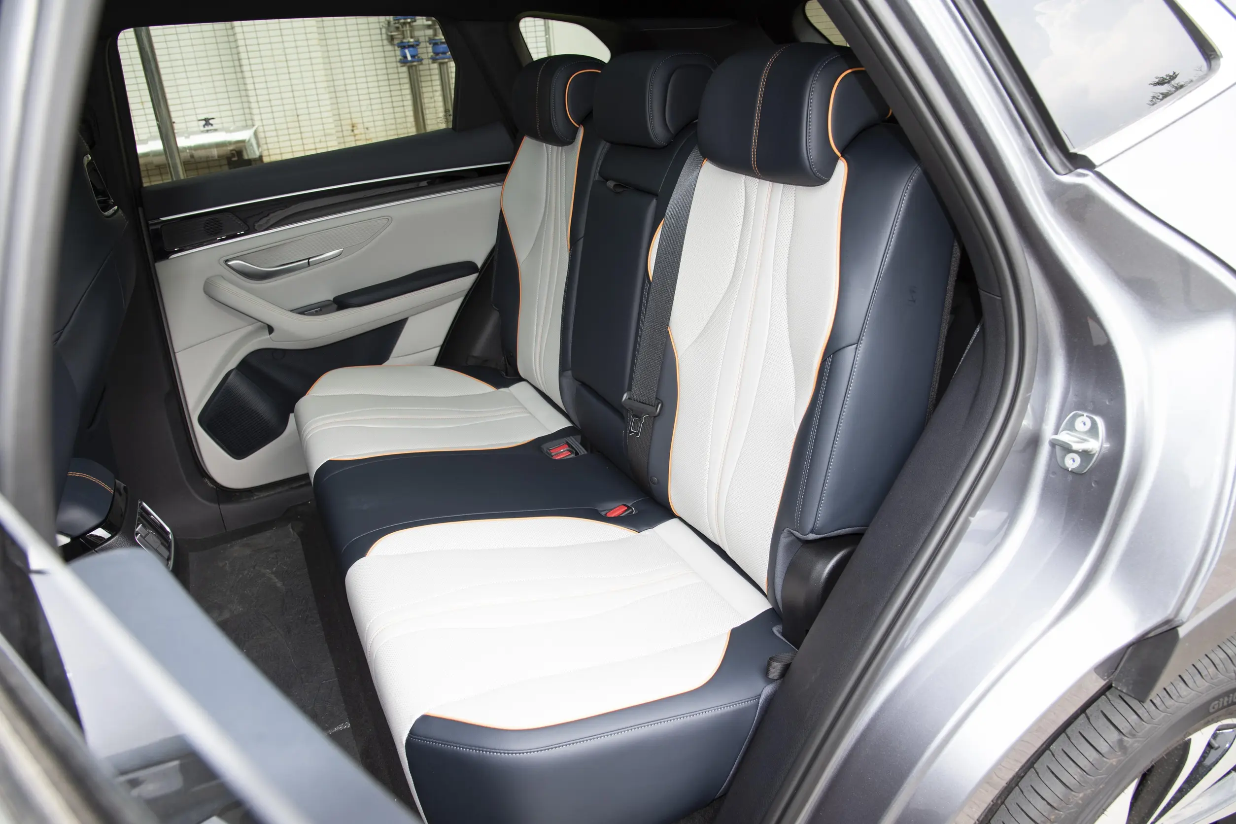 BYD Song PLUS DM-i 2023 space-2