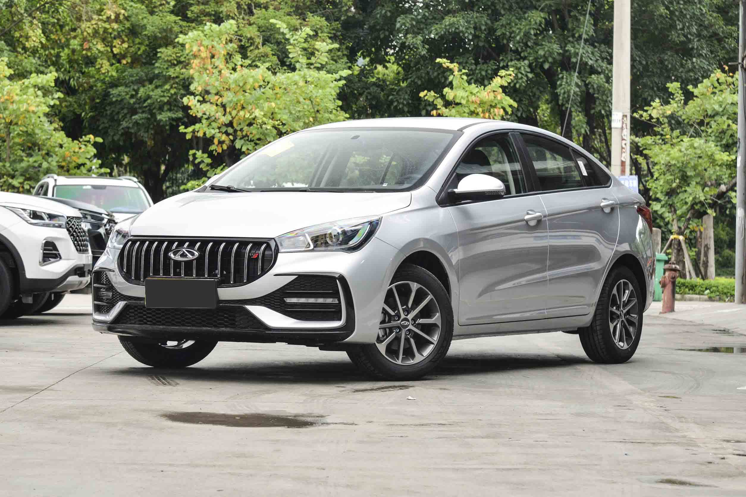 Chery Arrizo 5