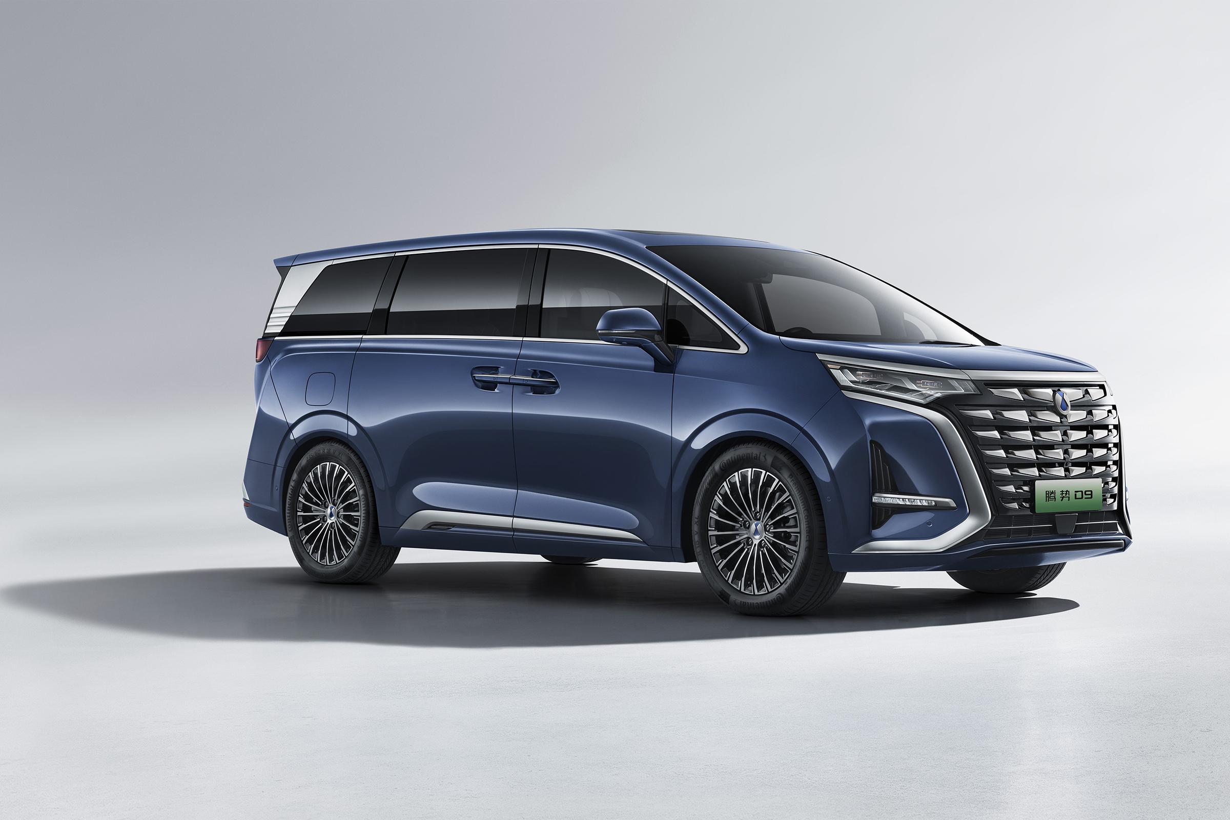 Denza D9 DM-i