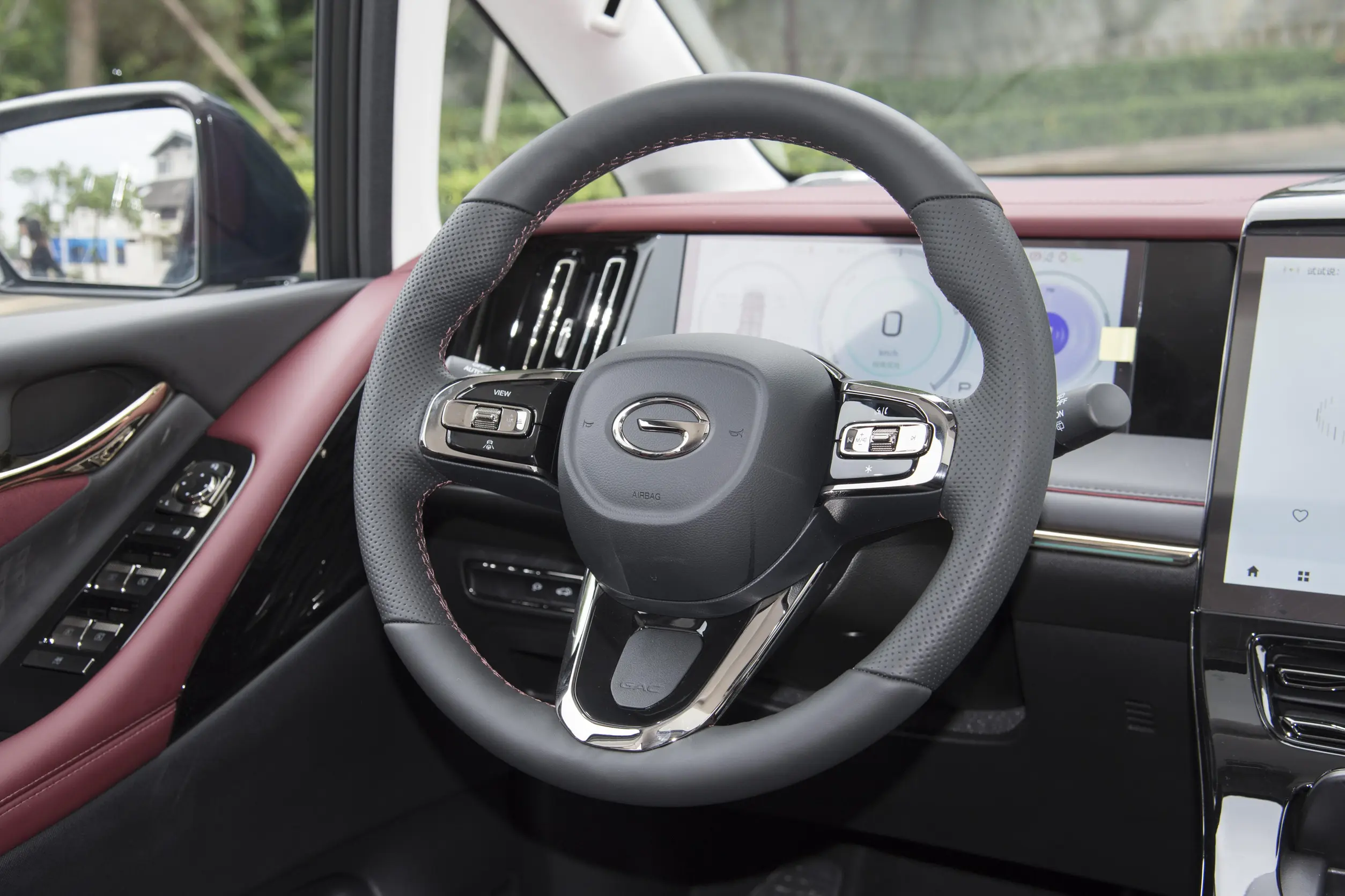 GAC Trumpchi E9 PHEV 2023 interior-2