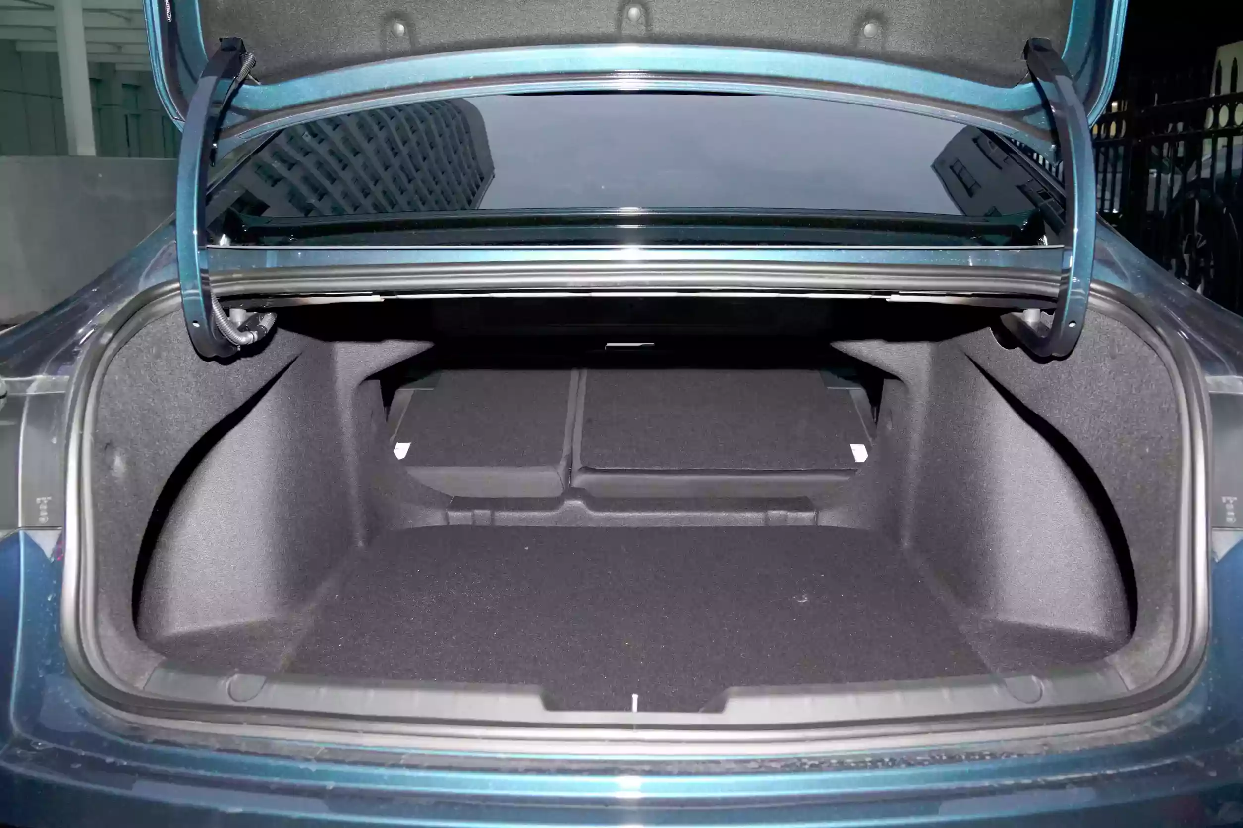 Geely Preface 2023 space-4