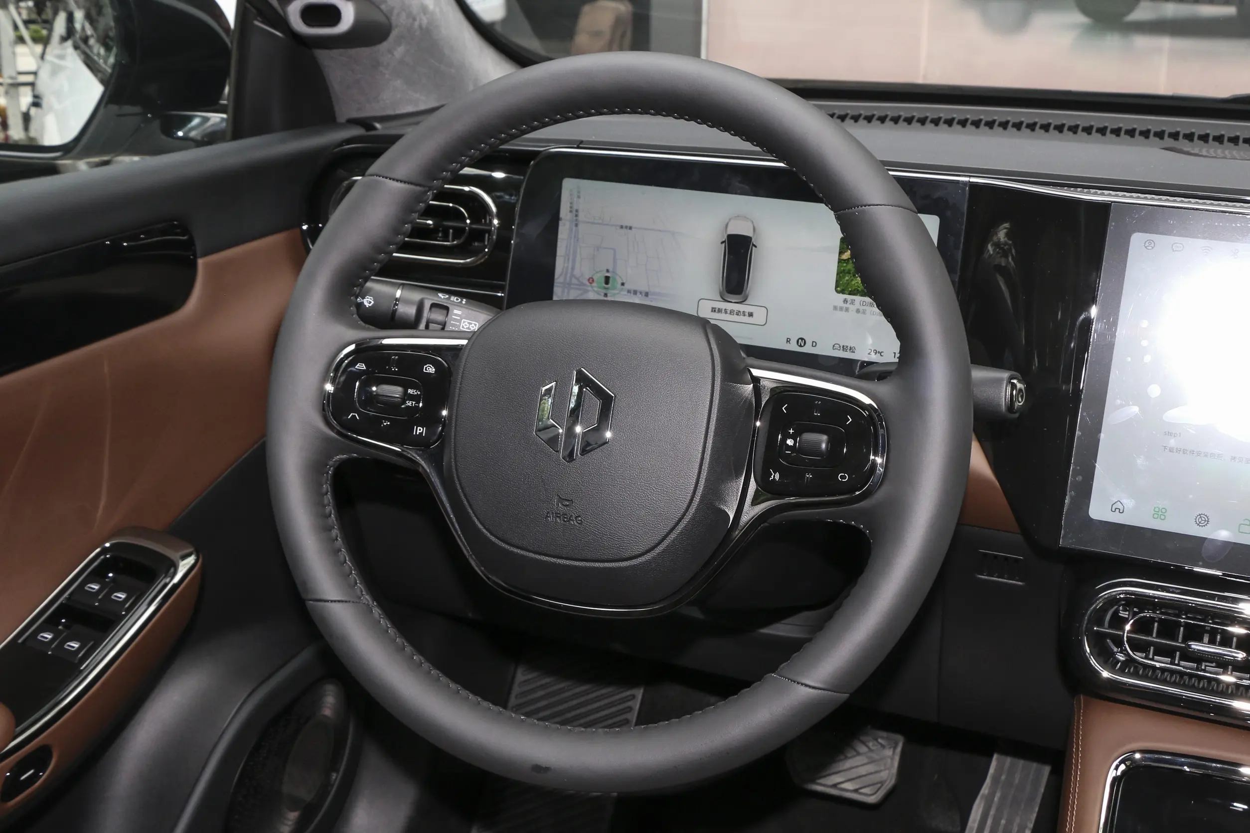 Leapmotor C01 2023 interior-2
