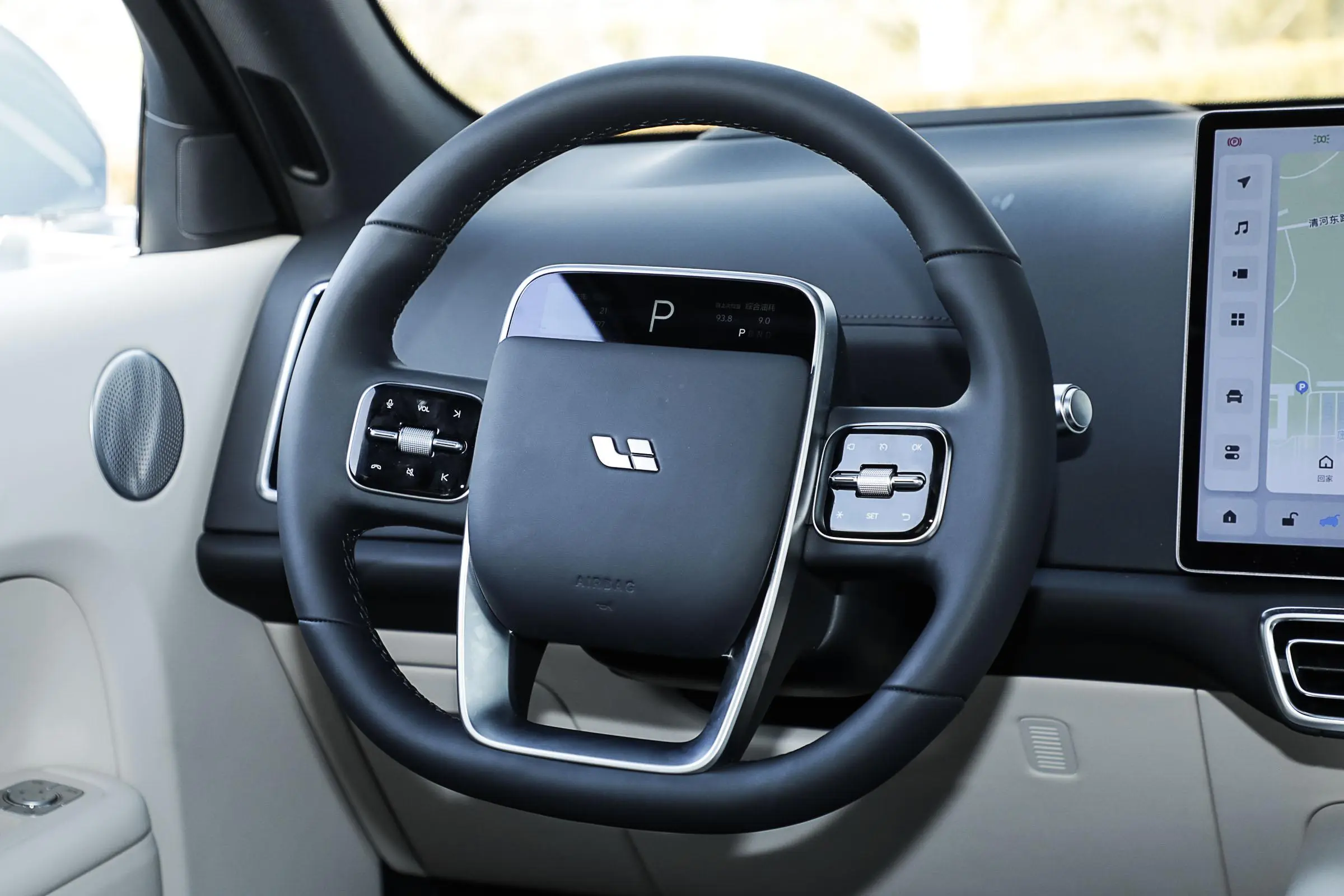 Li Auto L7 2023 interior-2