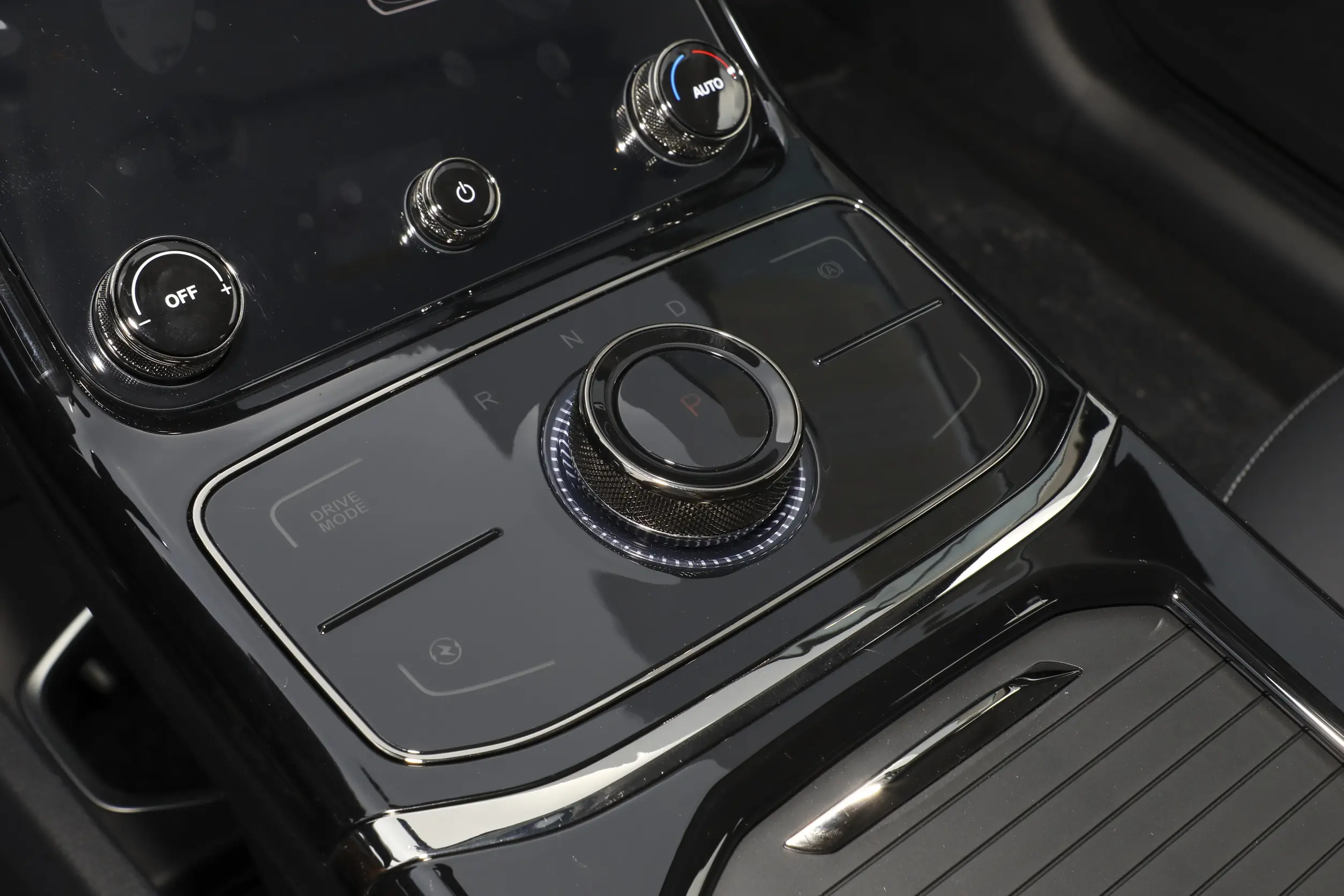 Neta U 2023 interior-3