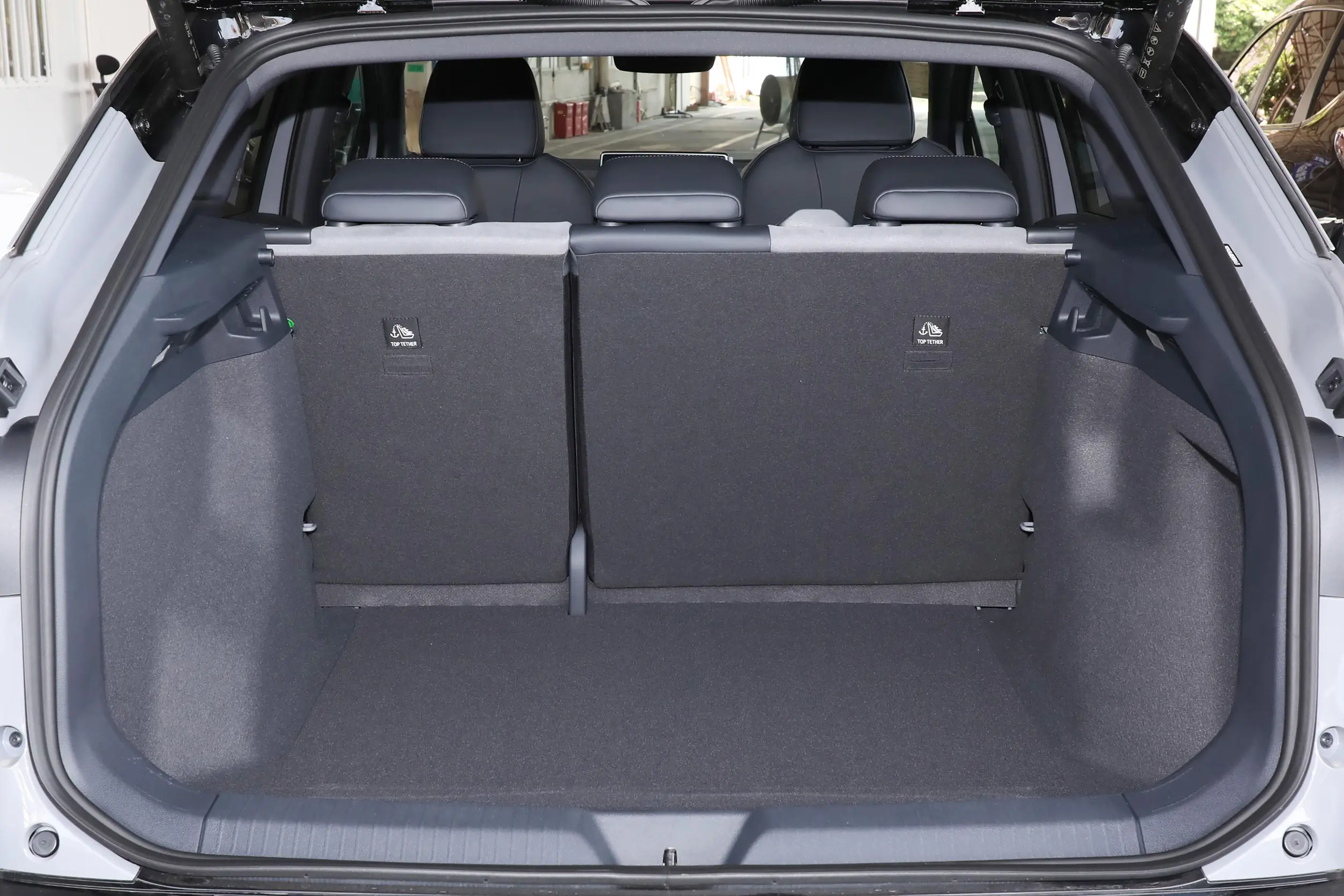Volkswagen ID.4 CROZZ 2024 space-3