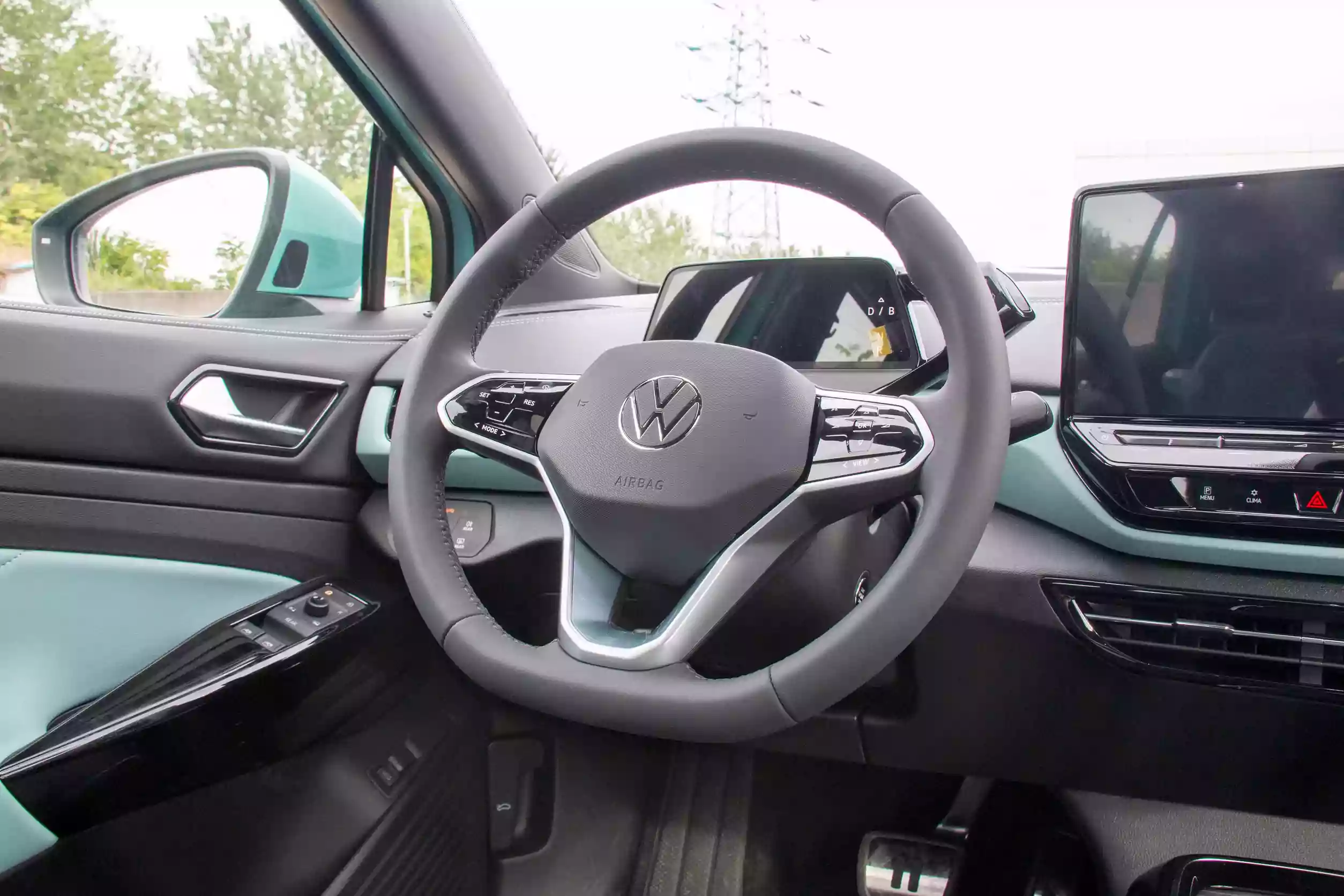 Volkswagen ID.4 X 2023 interior-2