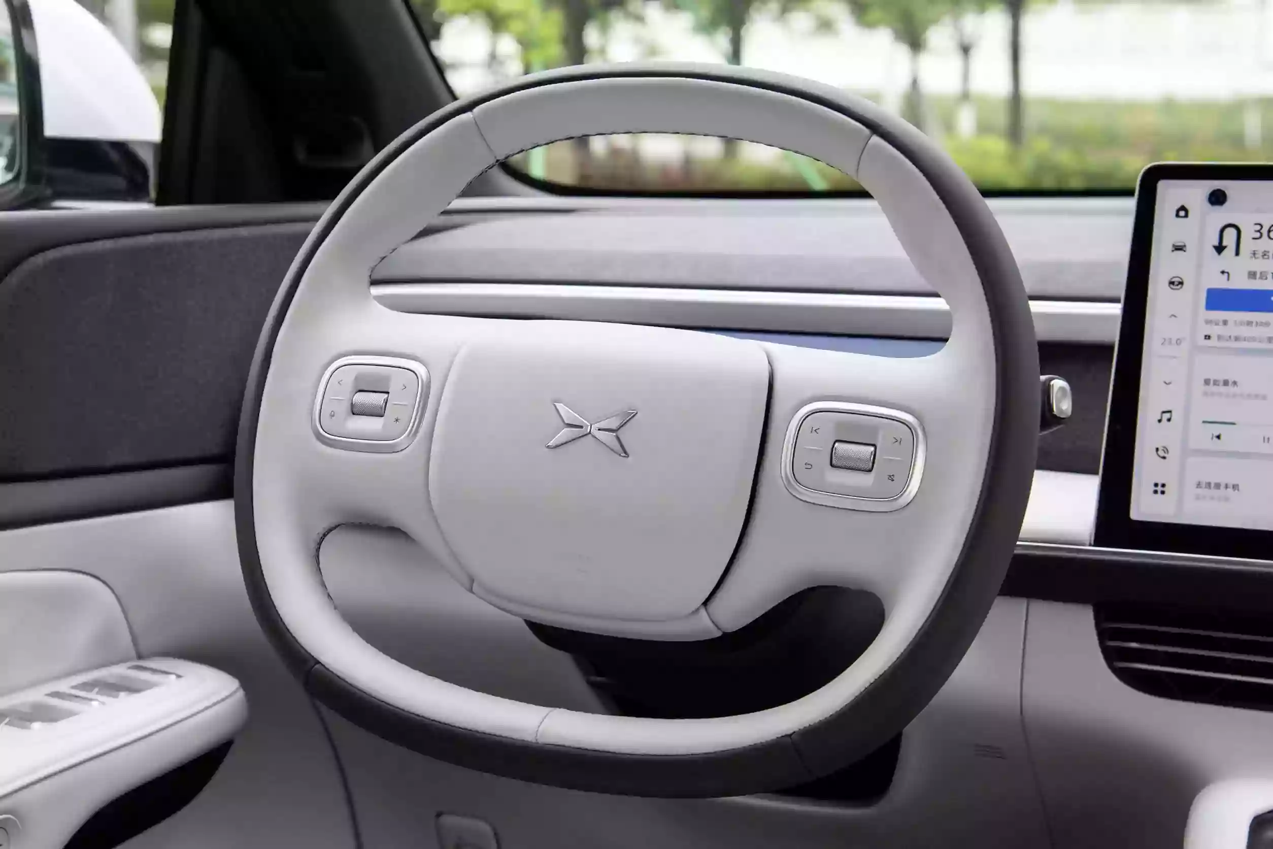 Xpeng G6 2023 interior-2