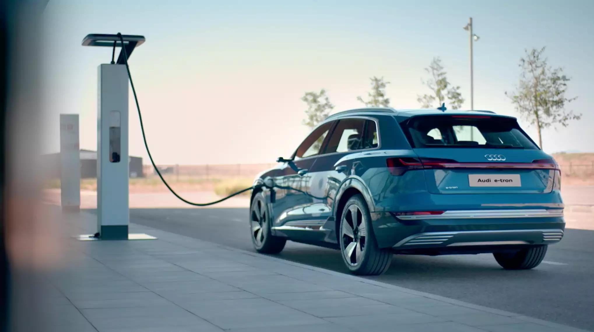 AUDI E-TRON Charge