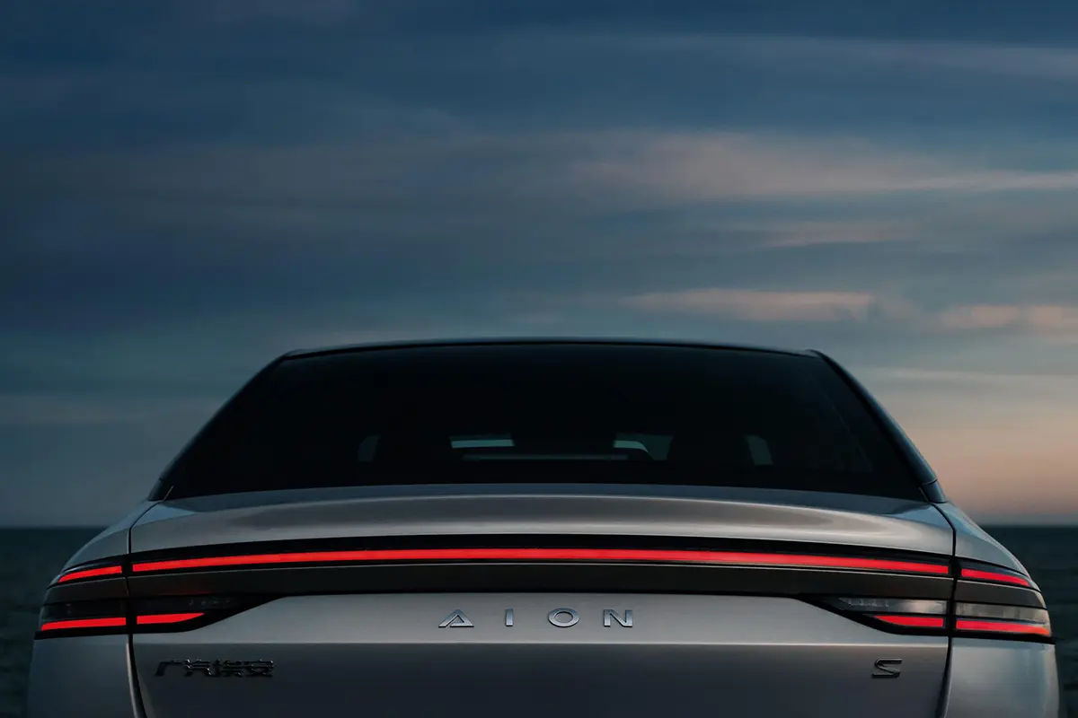 Aion S long taillights