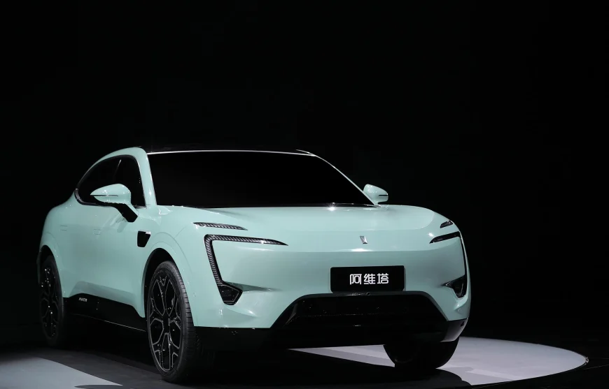 Avatr 11 Auto show photos-1