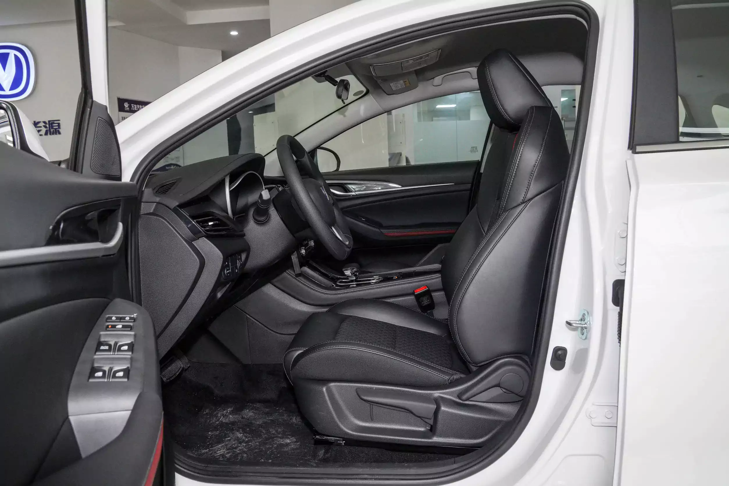 Changan EADO EV 2024 space-1
