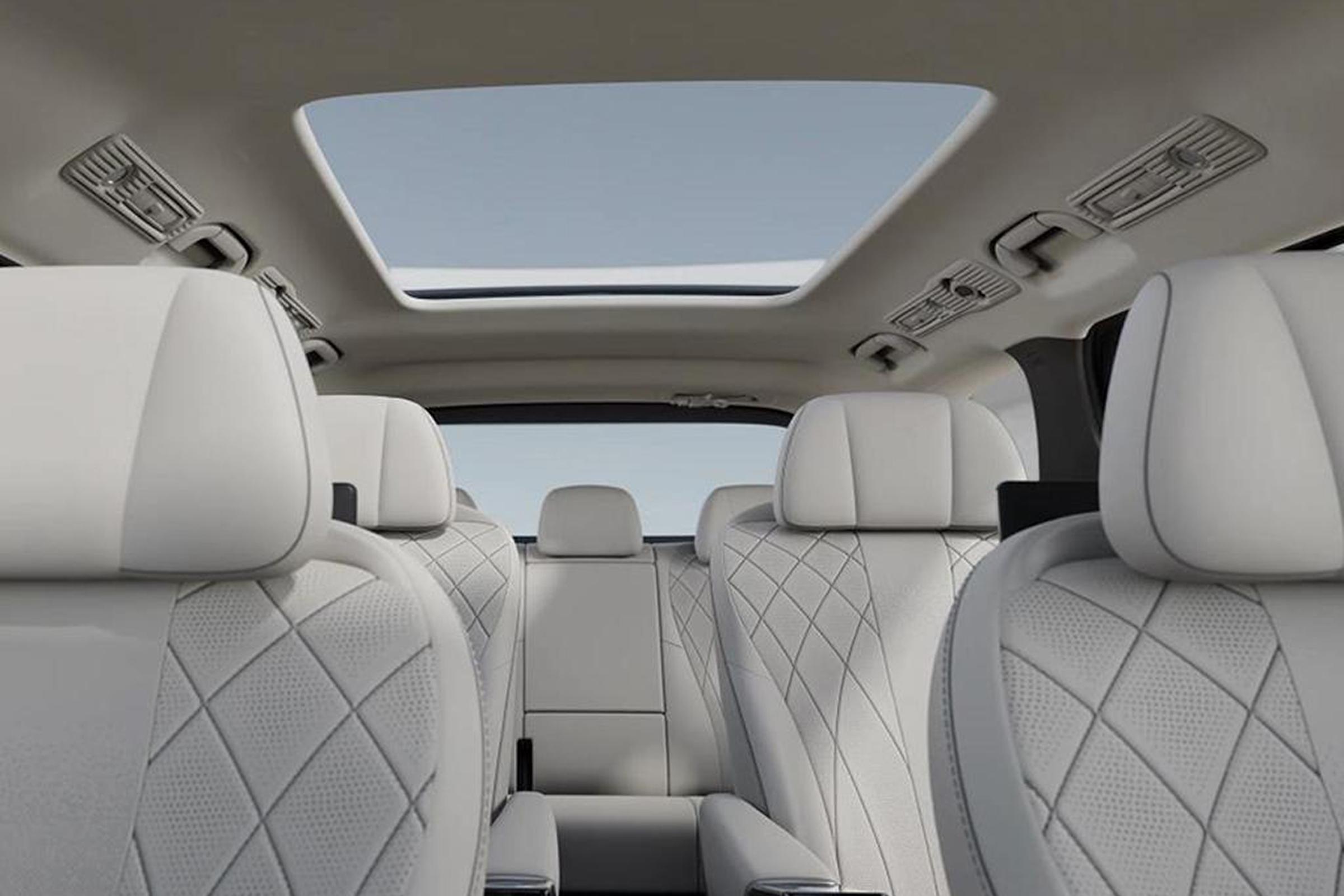 Denza D9 DM-I 7-seat space