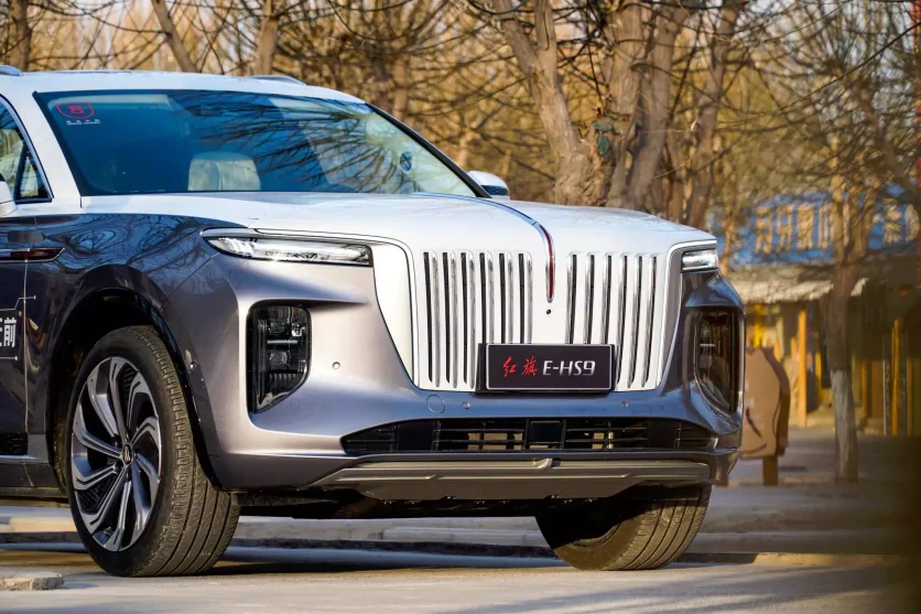 Hongqi E-HS9 appearance 1
