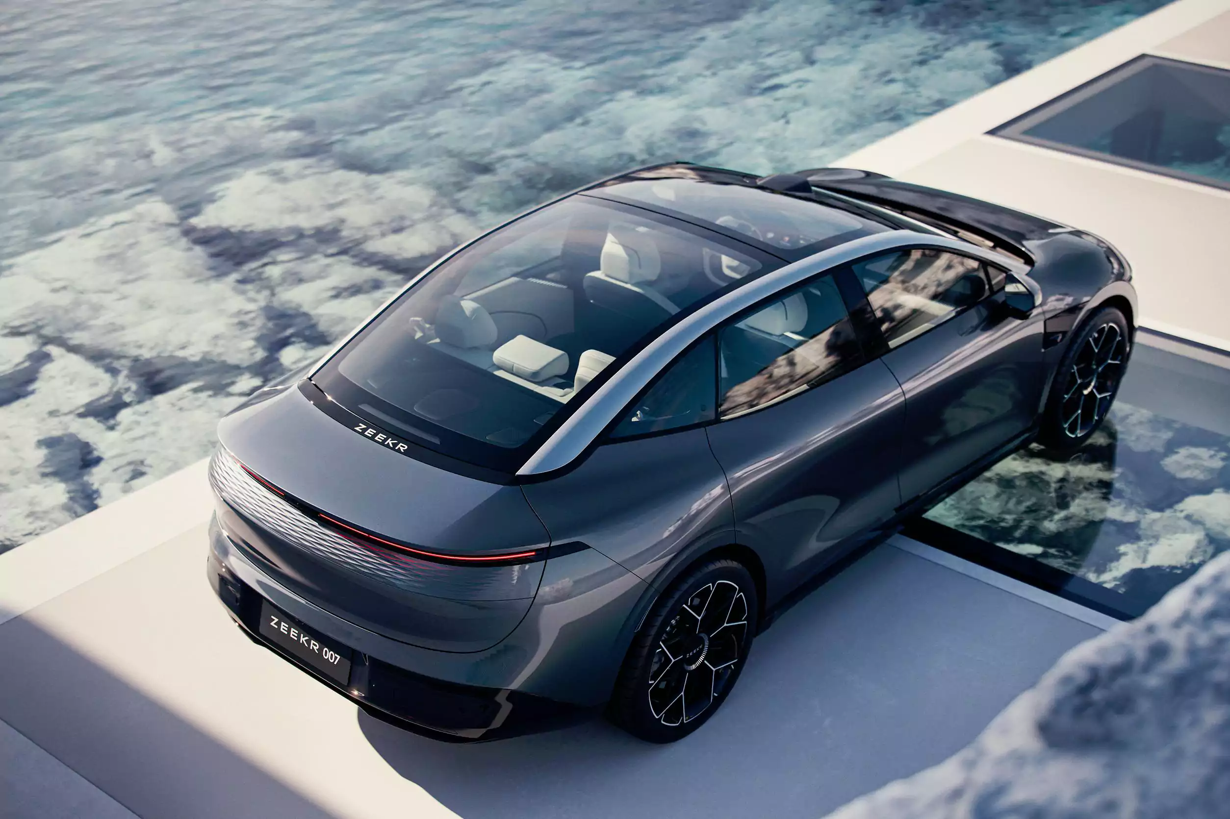 Zeekr 007 Exterior