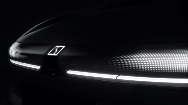 Zeekr 007 Intelligent Light Curtain