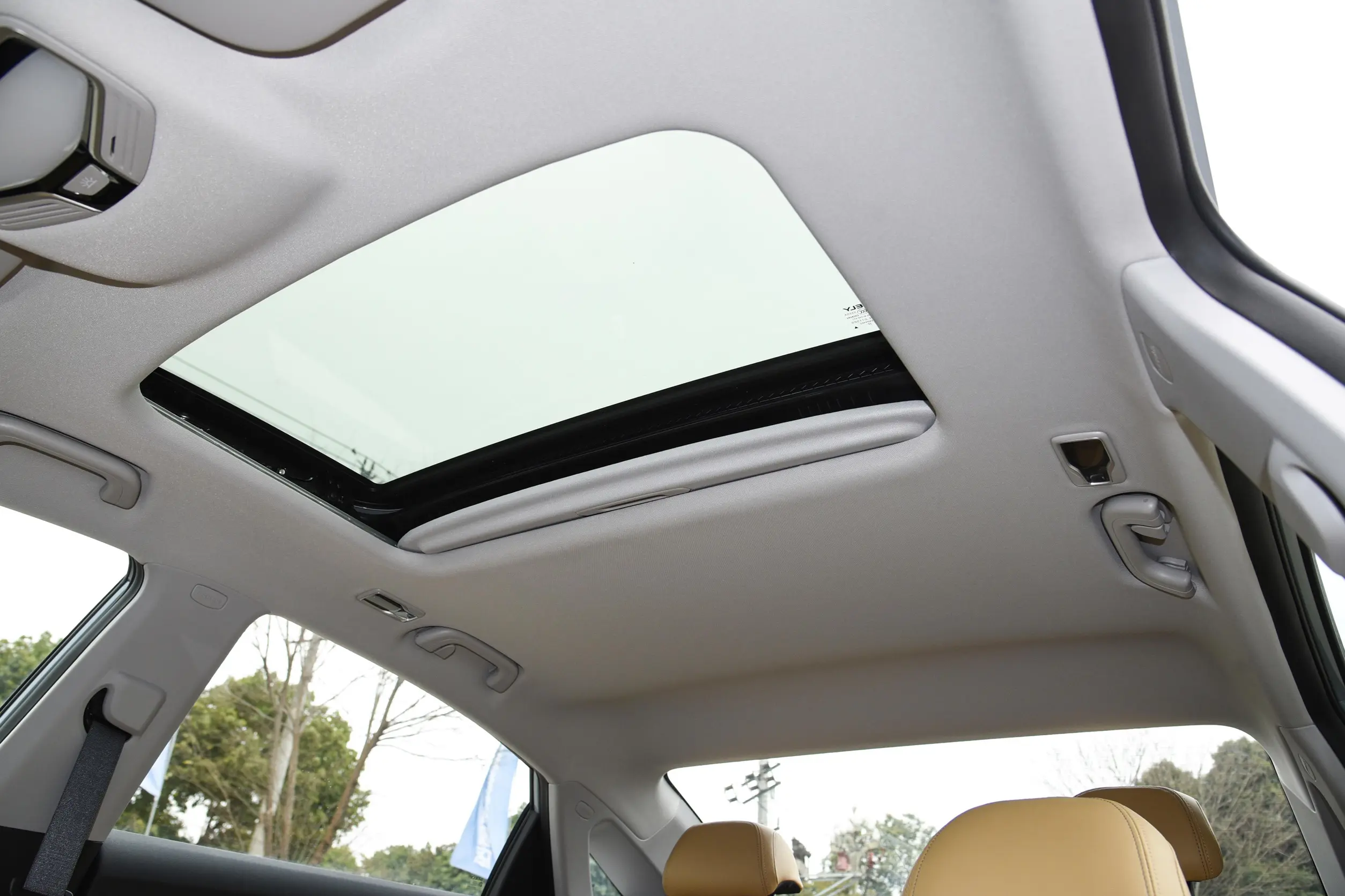 Geely Emgrand L HiP 2024 space-3