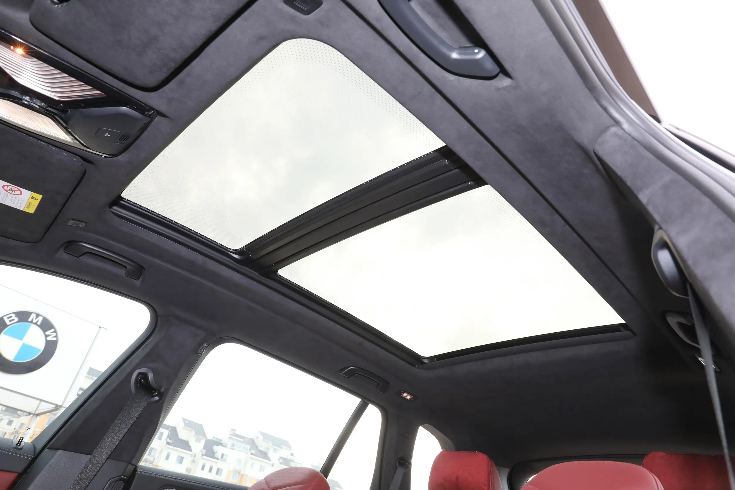 BMW X5 2023 space-3