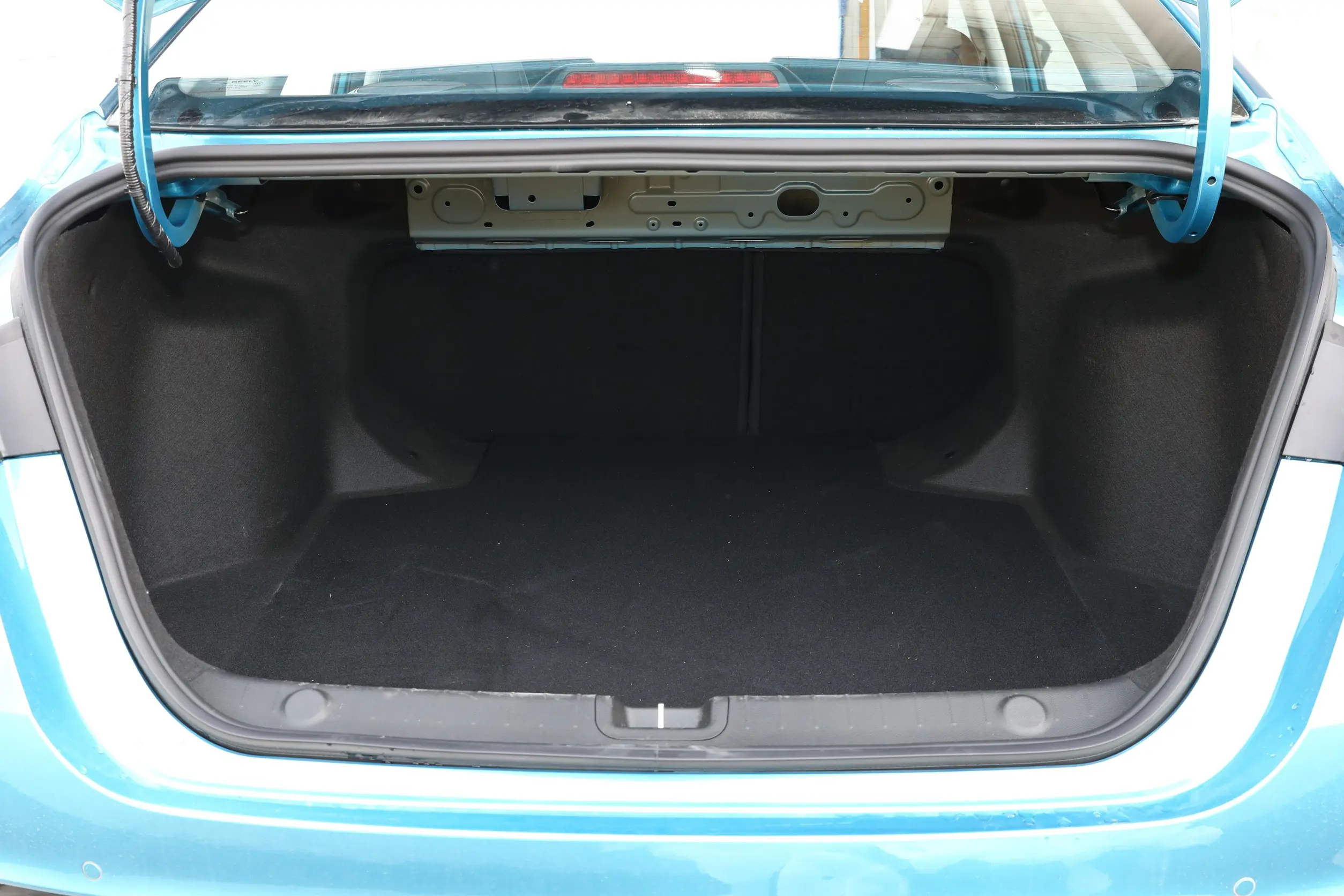 Geely Binray 2024 space-4