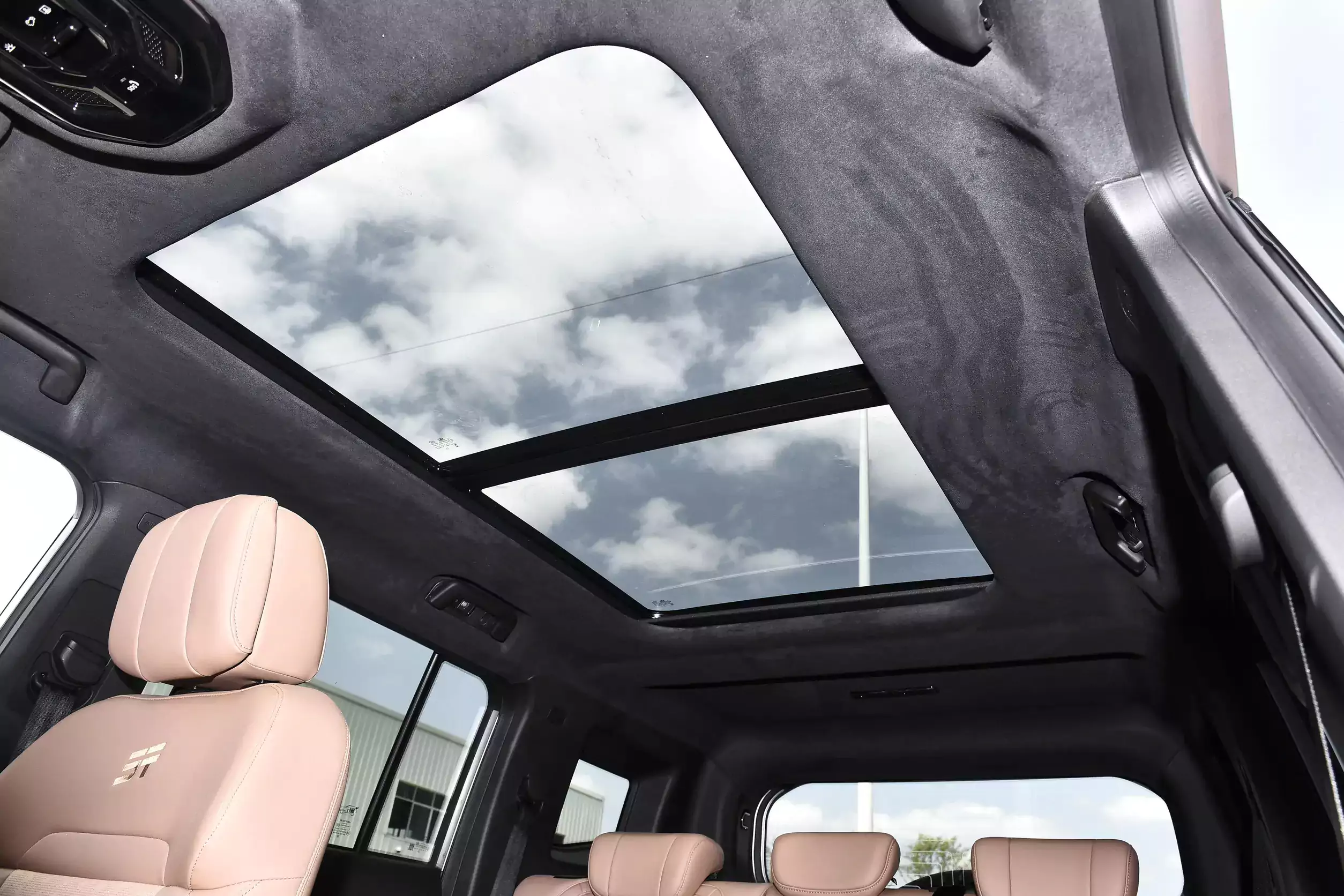 Jetour T2 2023 space-3