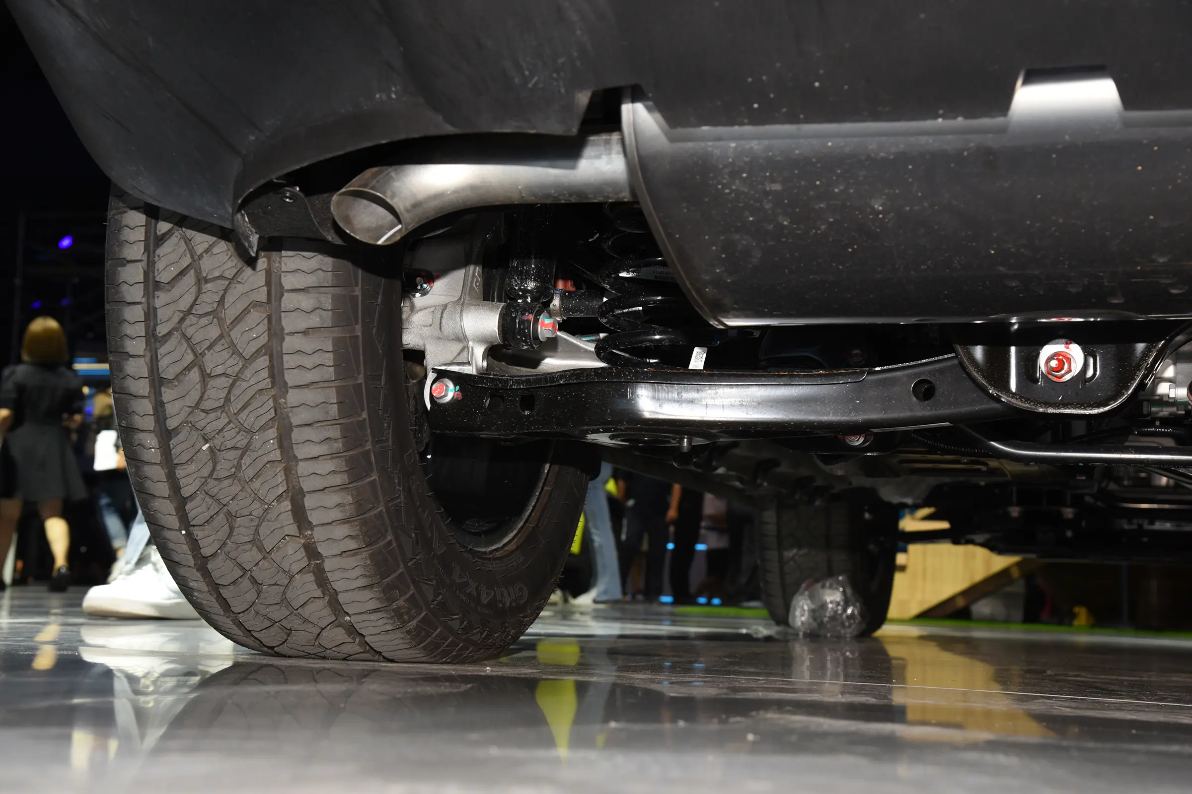 Jetour T2 shock absorber