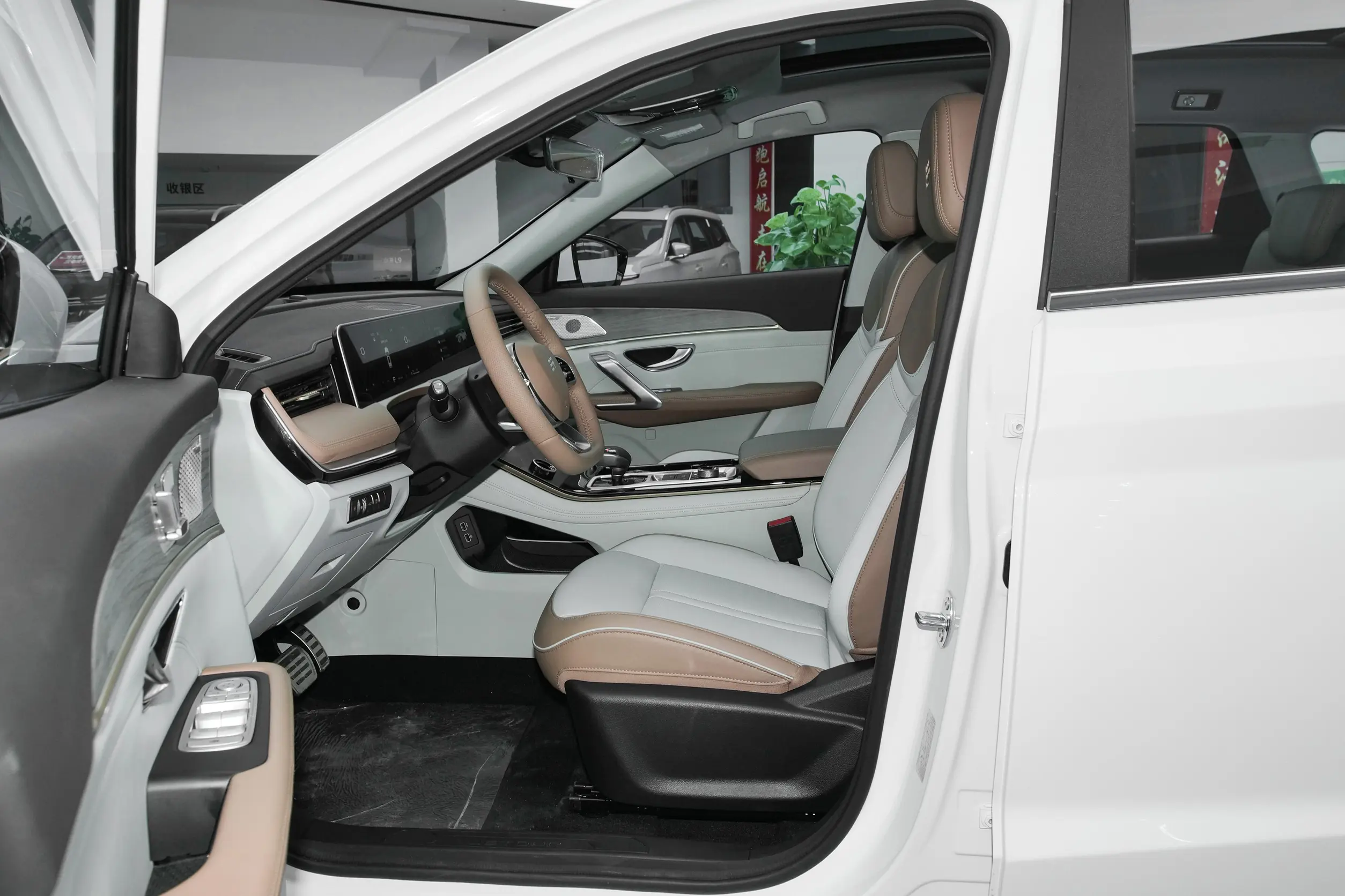 Jetour X70 C-DM 2024 space-1