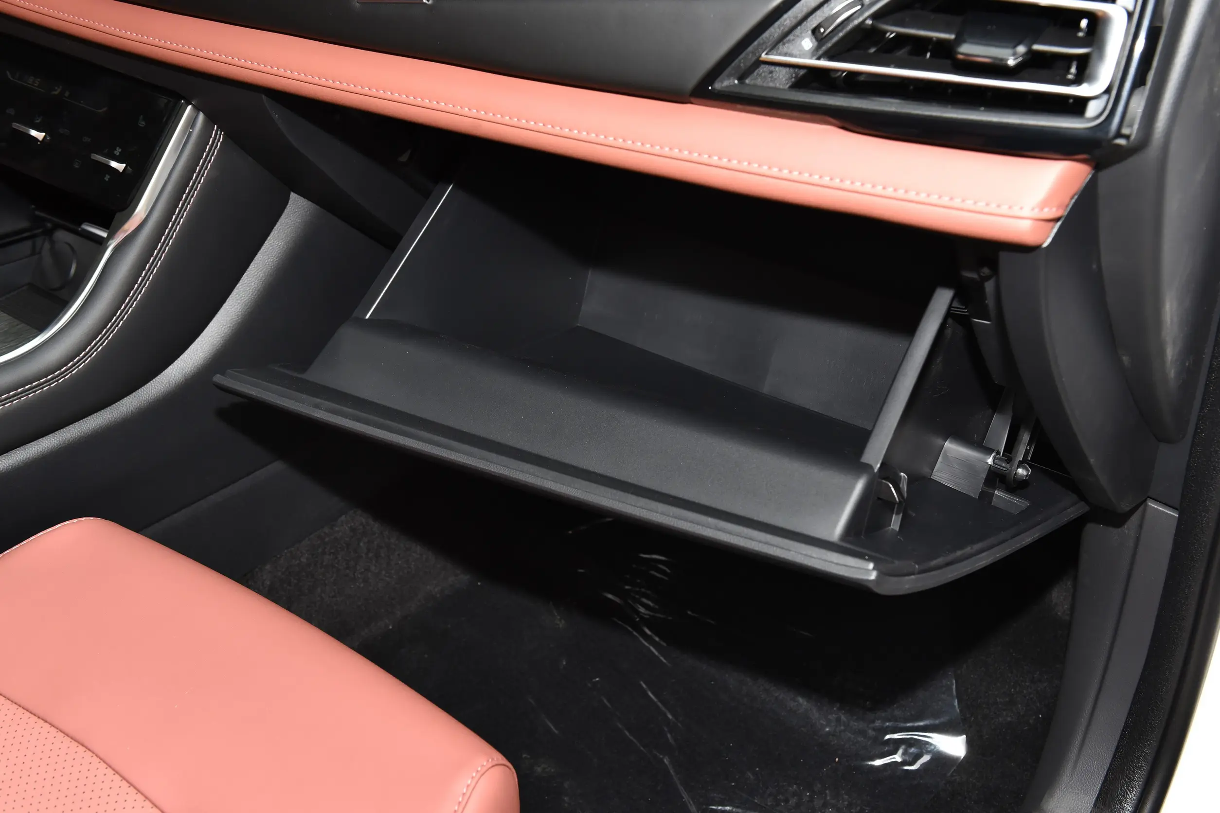 Changan CS75 2024 interior-4