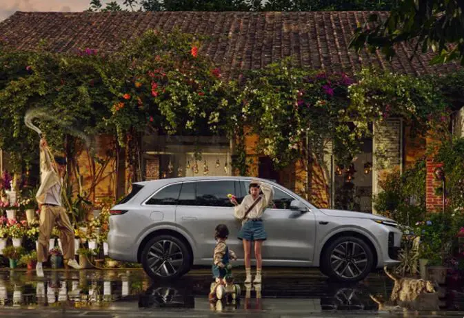Li Auto L6 promotional image