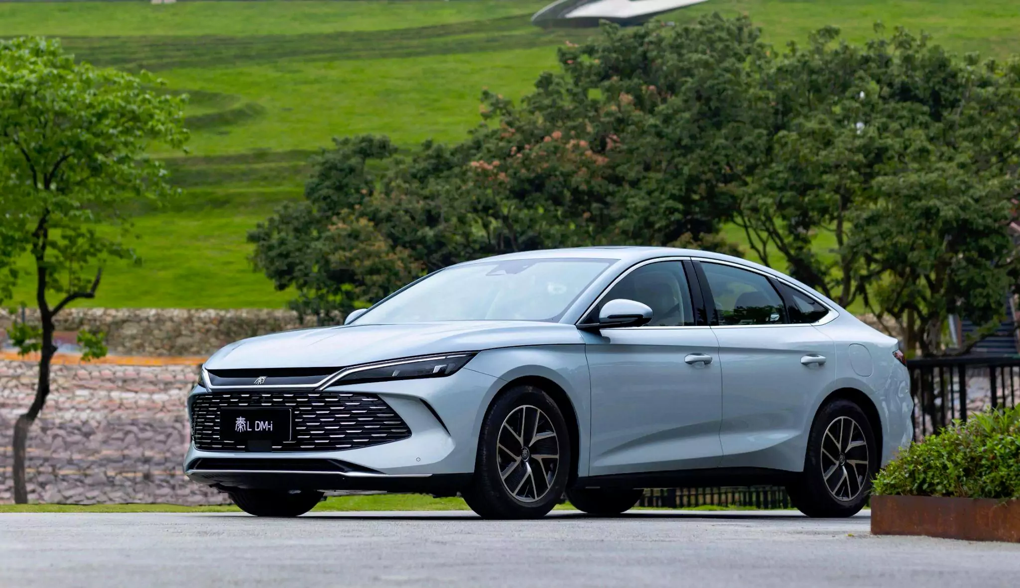BYD Qin L DM-i picture