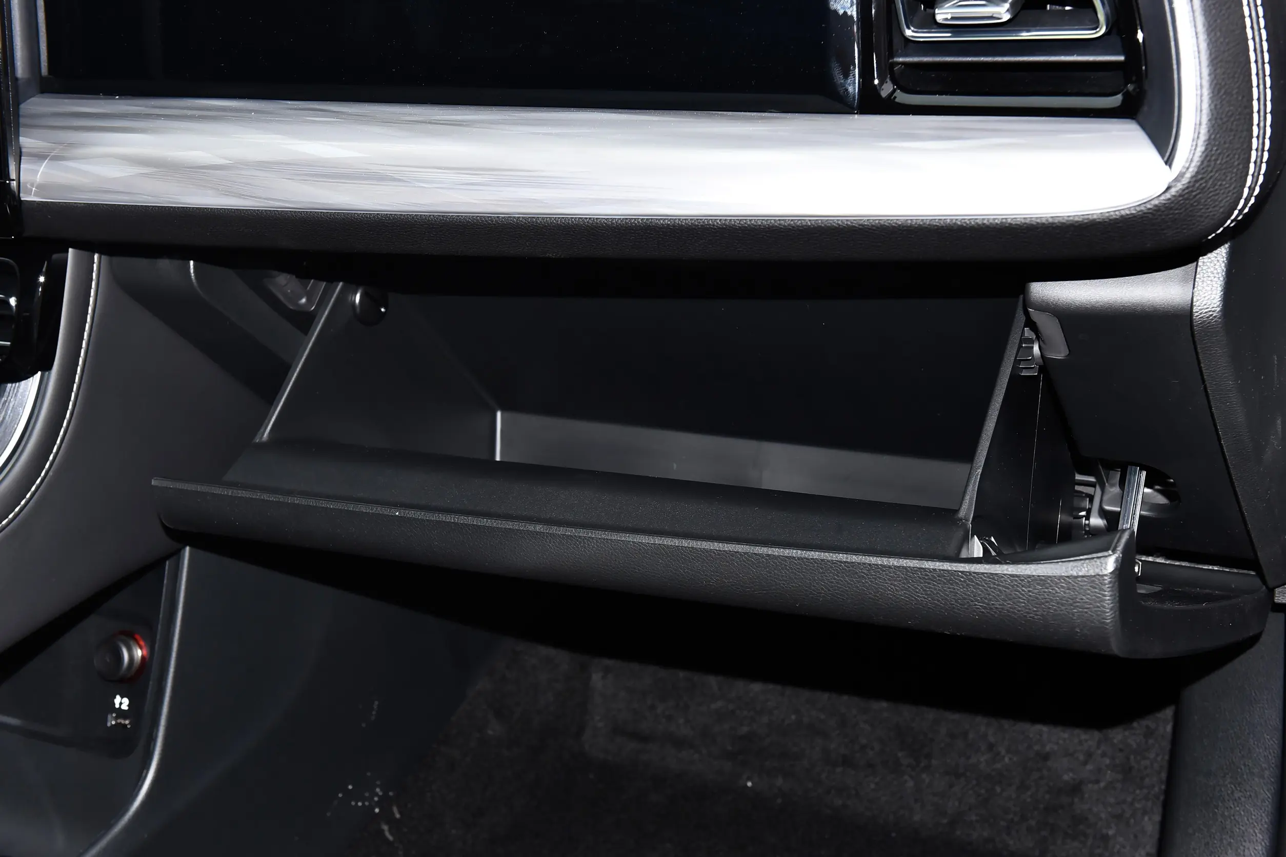 GAC Trumpchi GS8 2025 interior-4