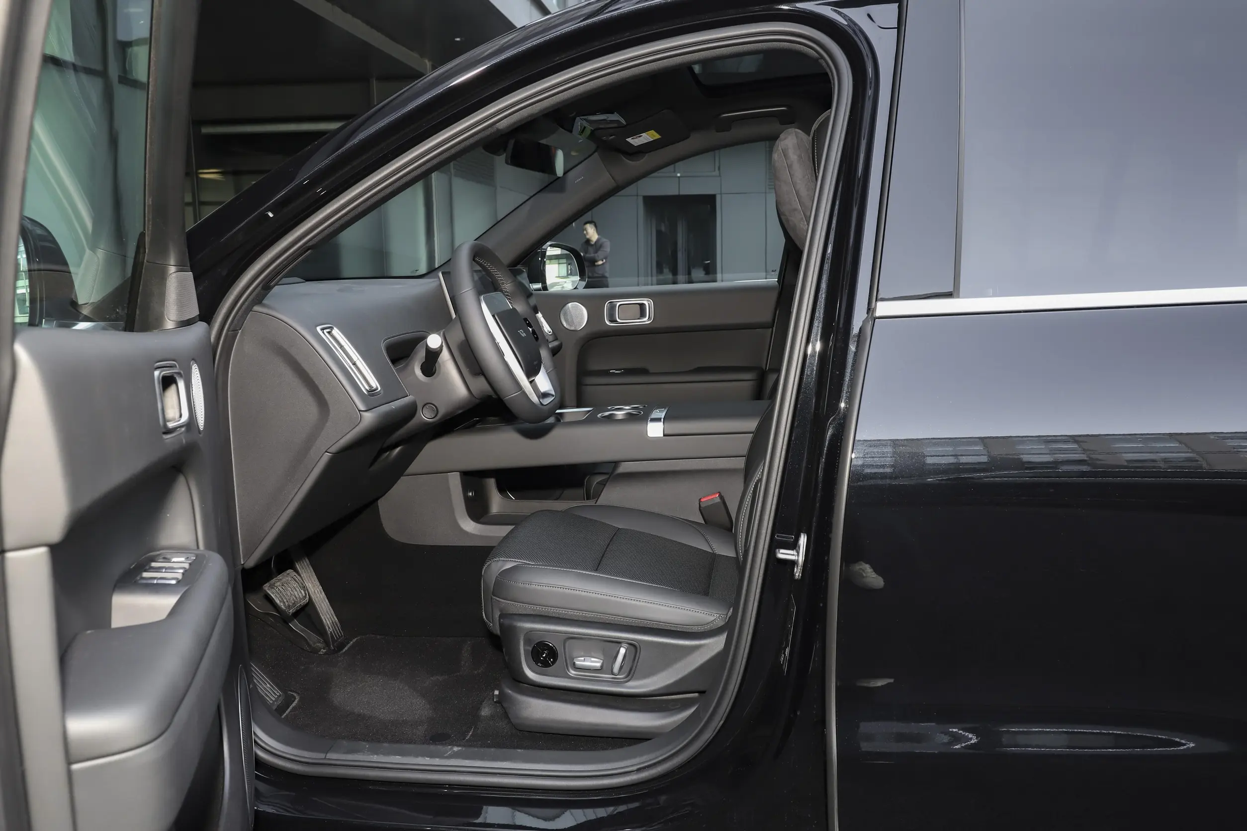 Li Auto L6 2024 space-1