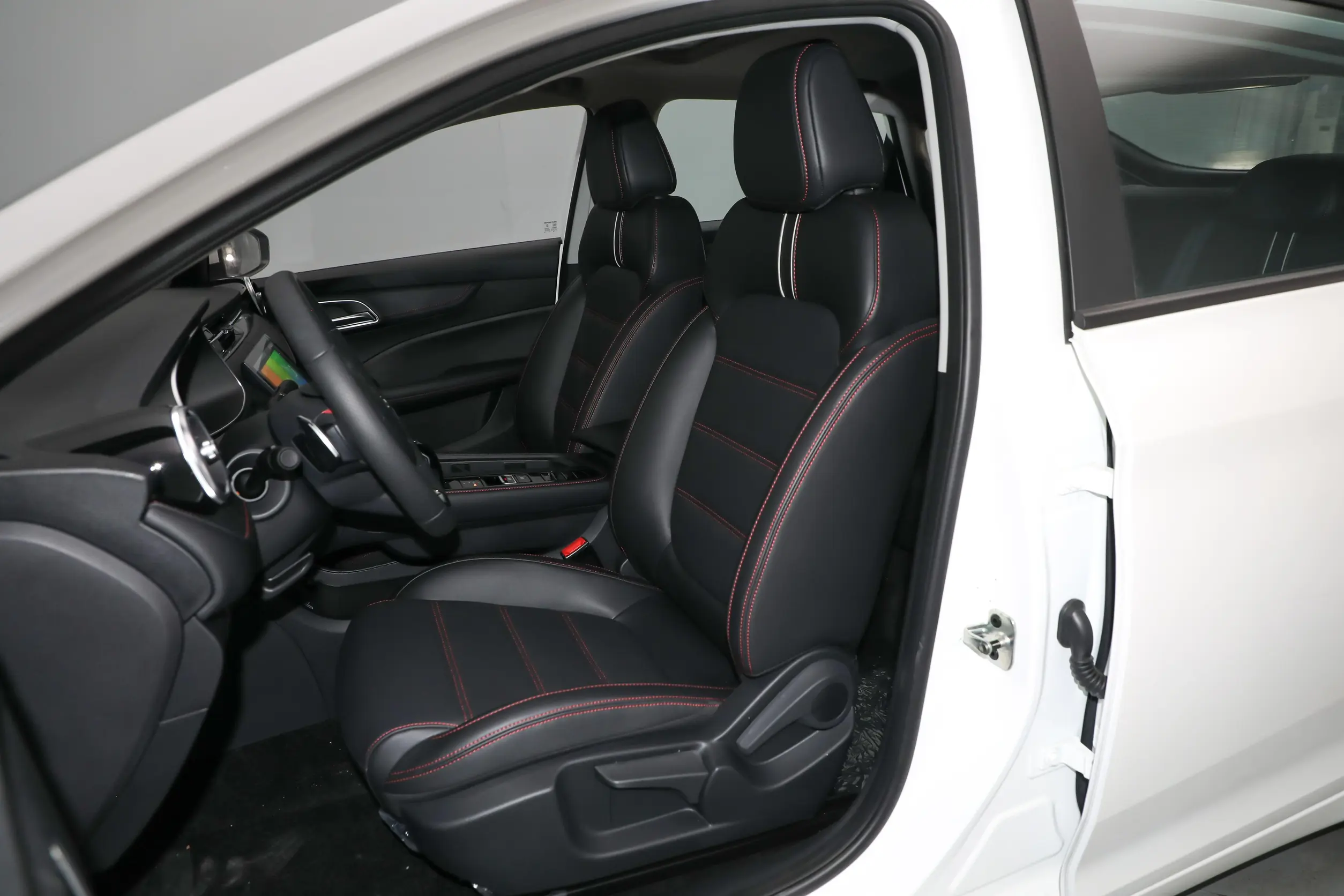MG MG6 2023 space-1
