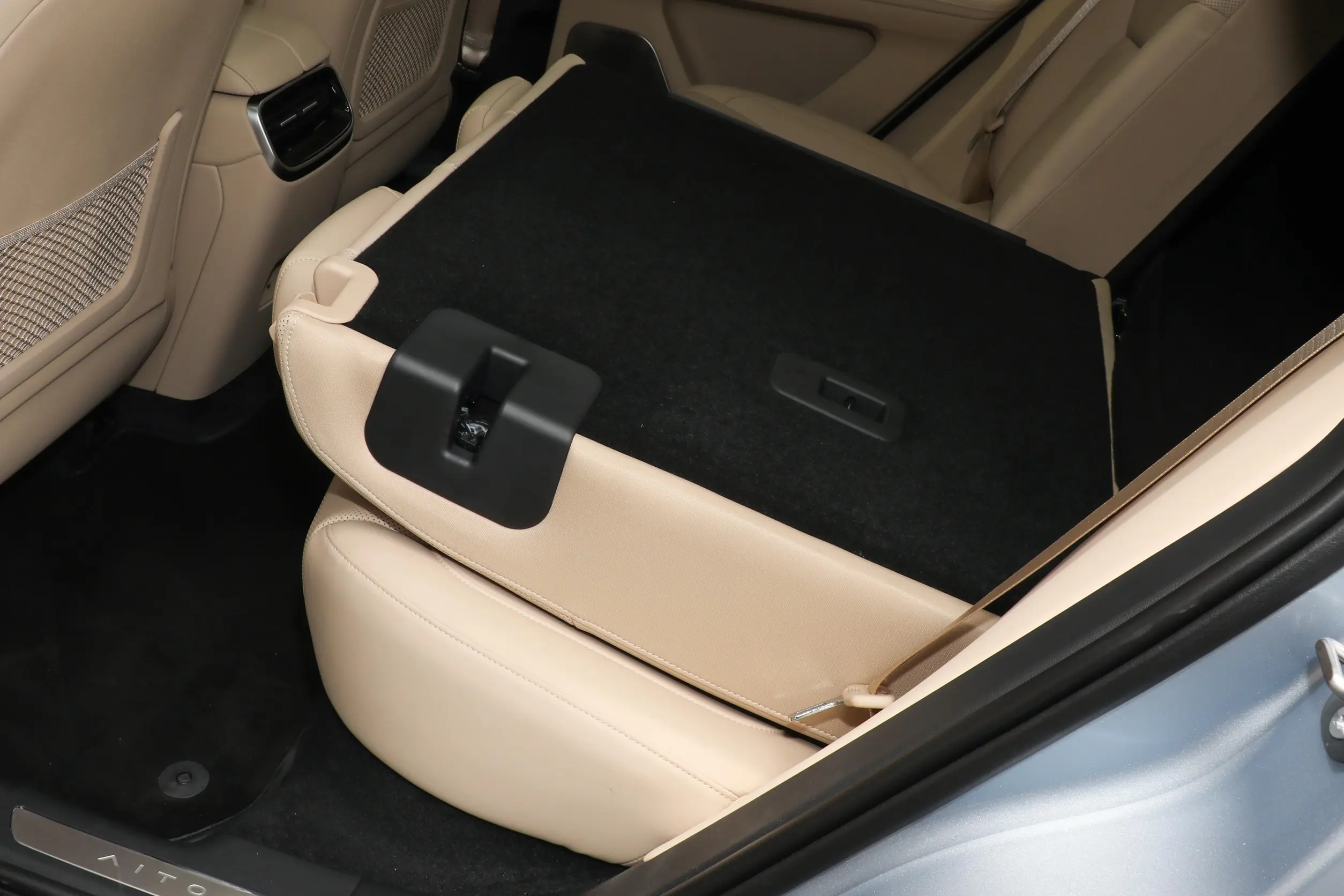 AITO M5 picture-2023 (3)