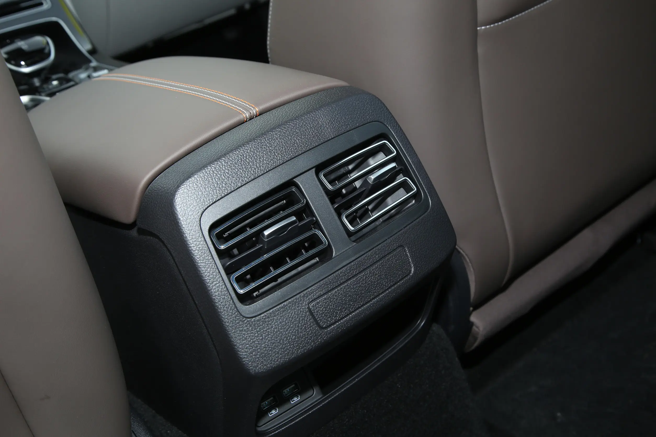 BYD Qin PLUS DM-i picture (7)