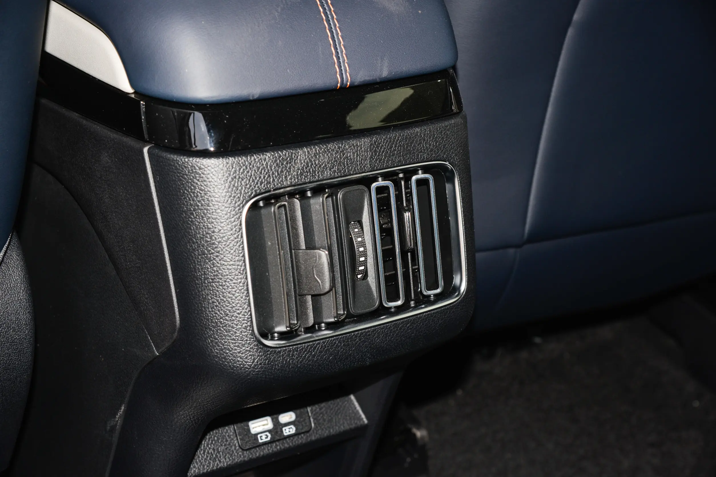 BYD Song PLUS EV picture (4)