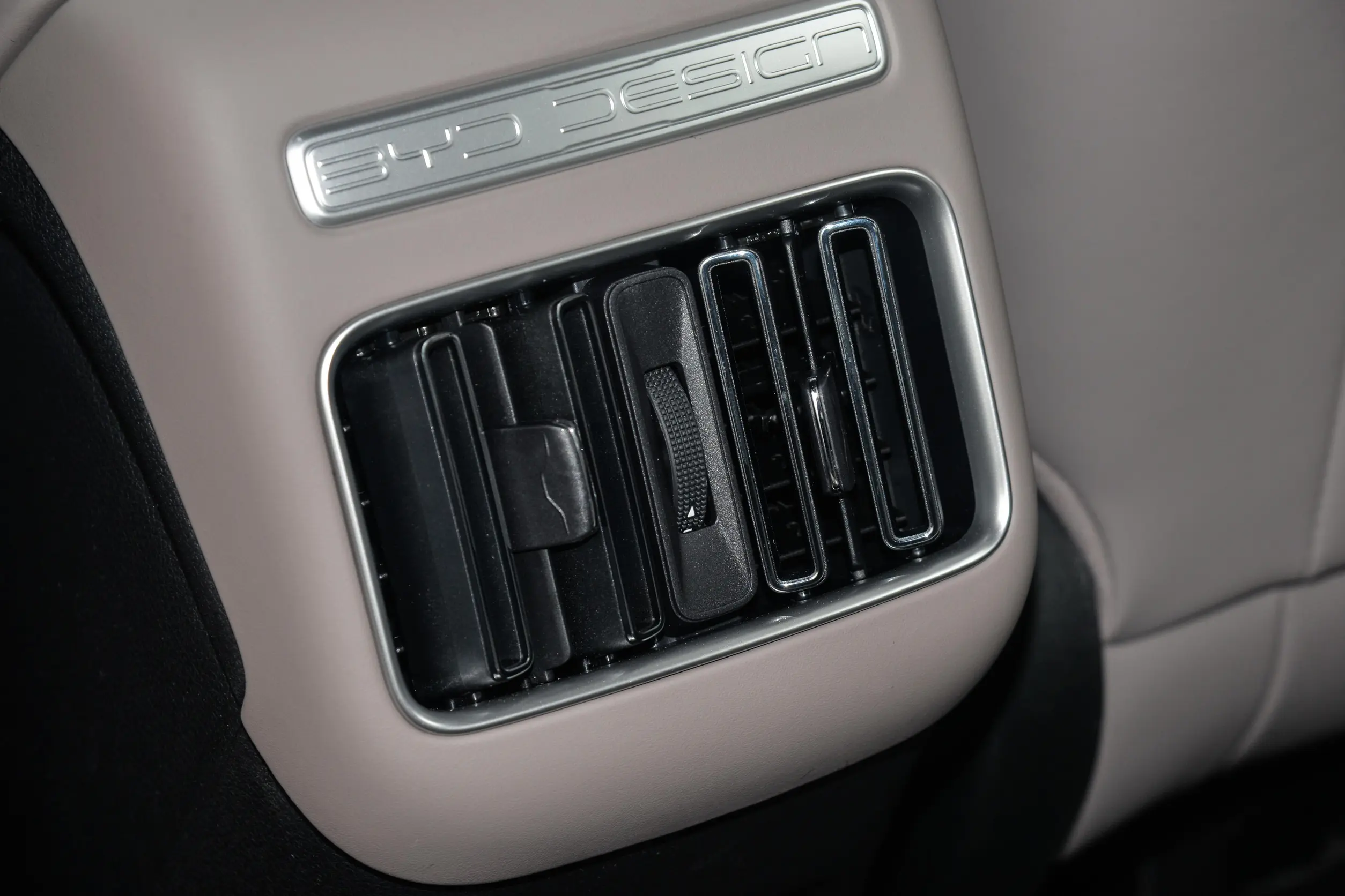 BYD Song Pro DM-i picture (9)