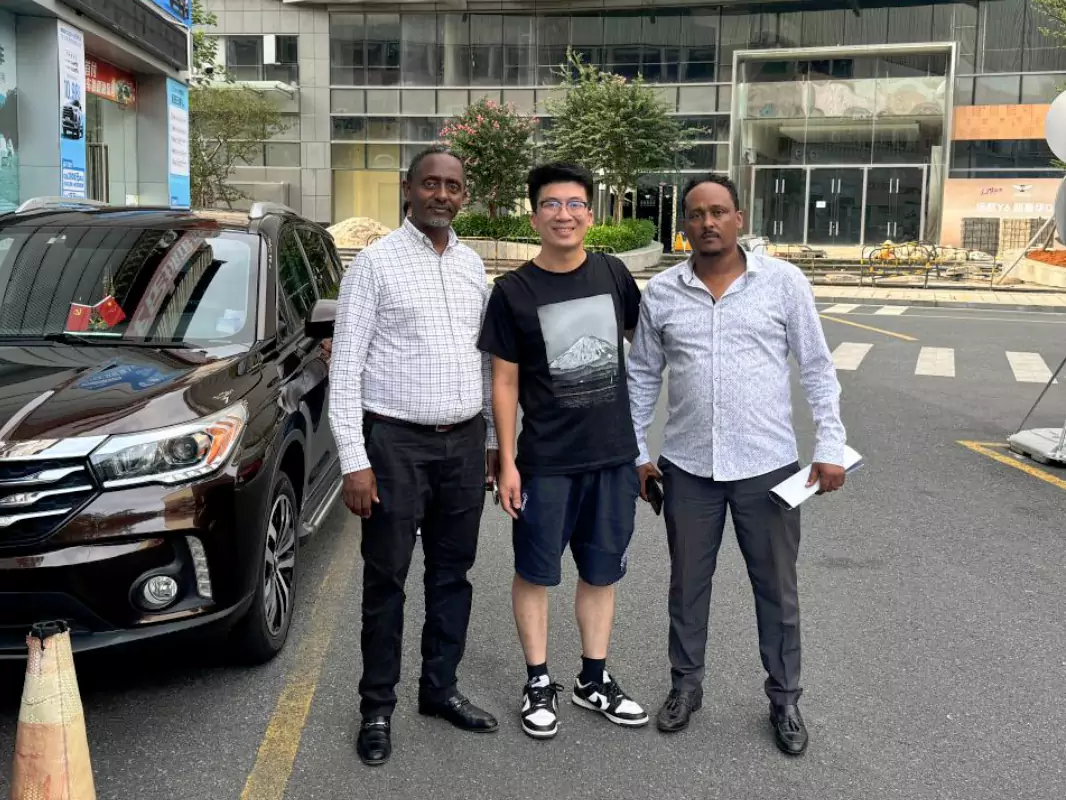 Our Photos With Our Customers-7