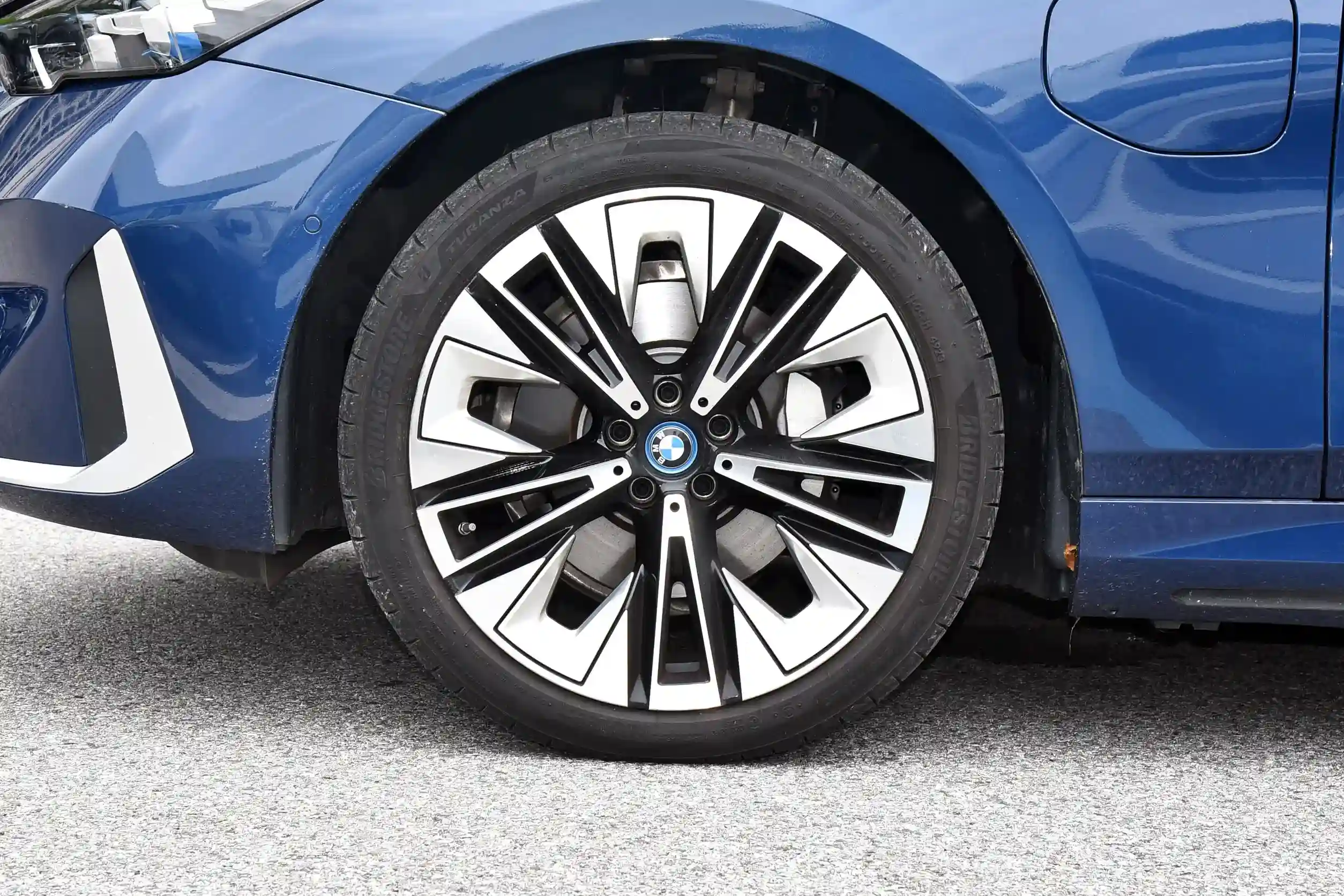 BMW i5 picture (15)