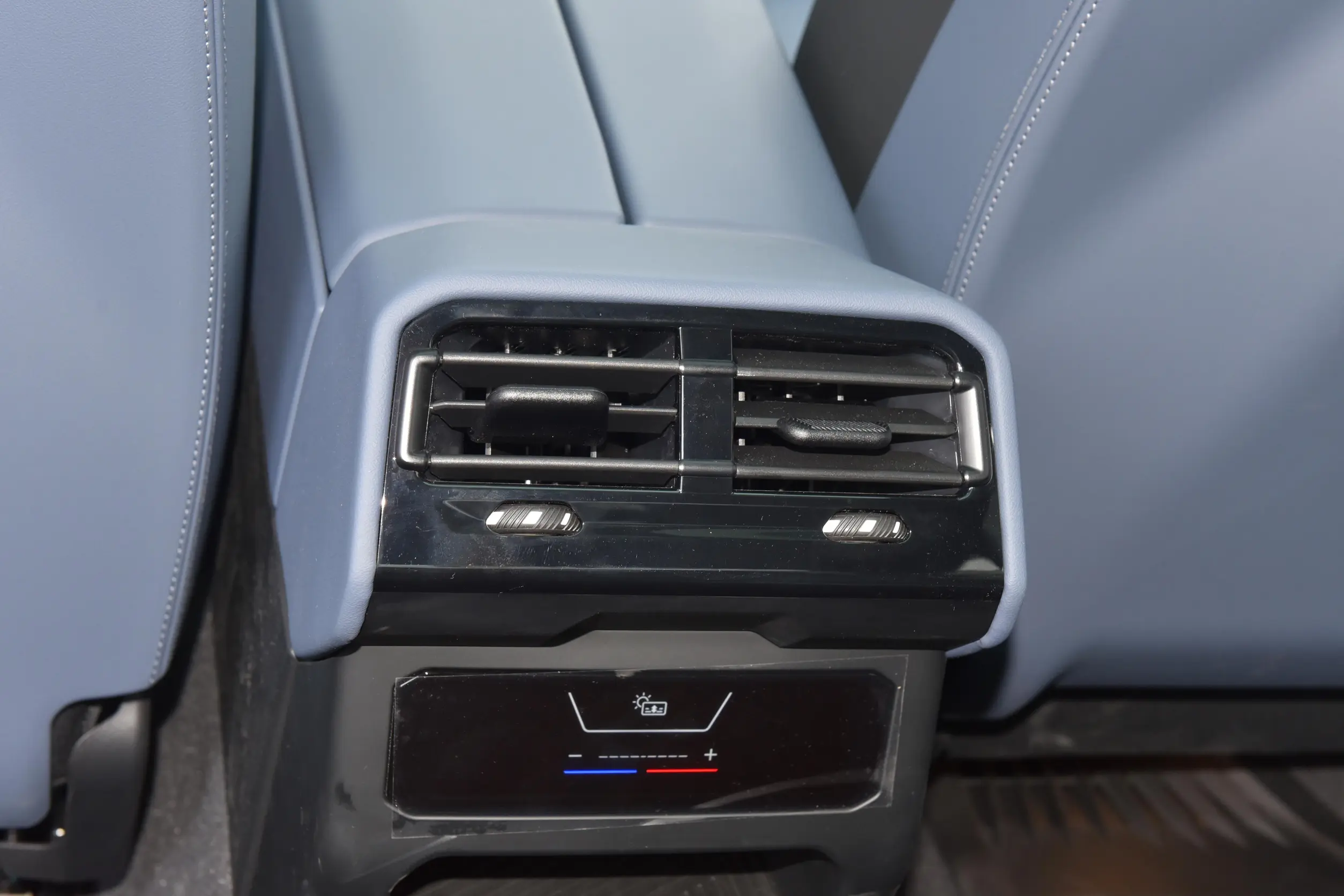 BMW i5 picture (8)