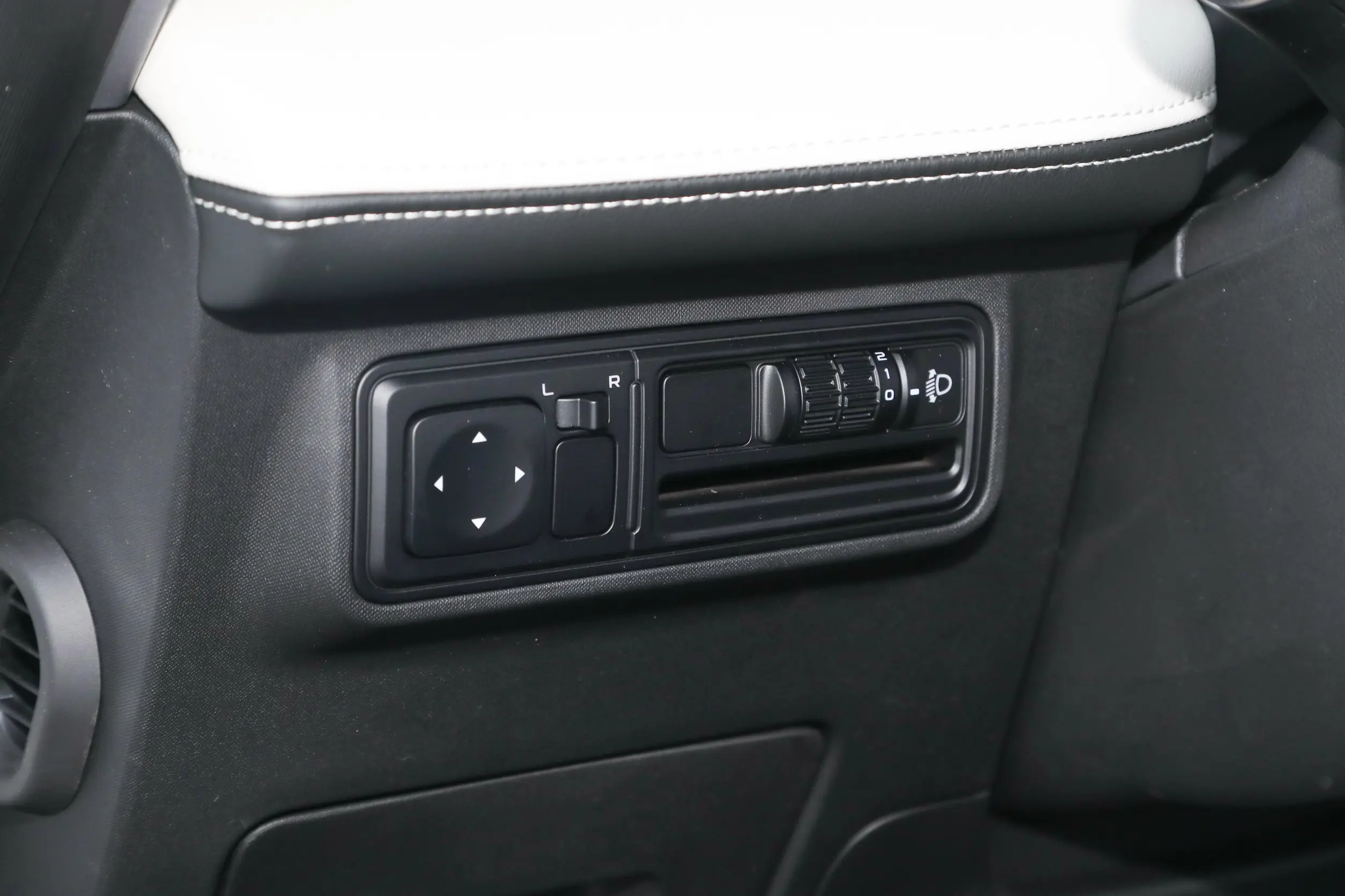 Geely Geometry E Firefly picture (9)