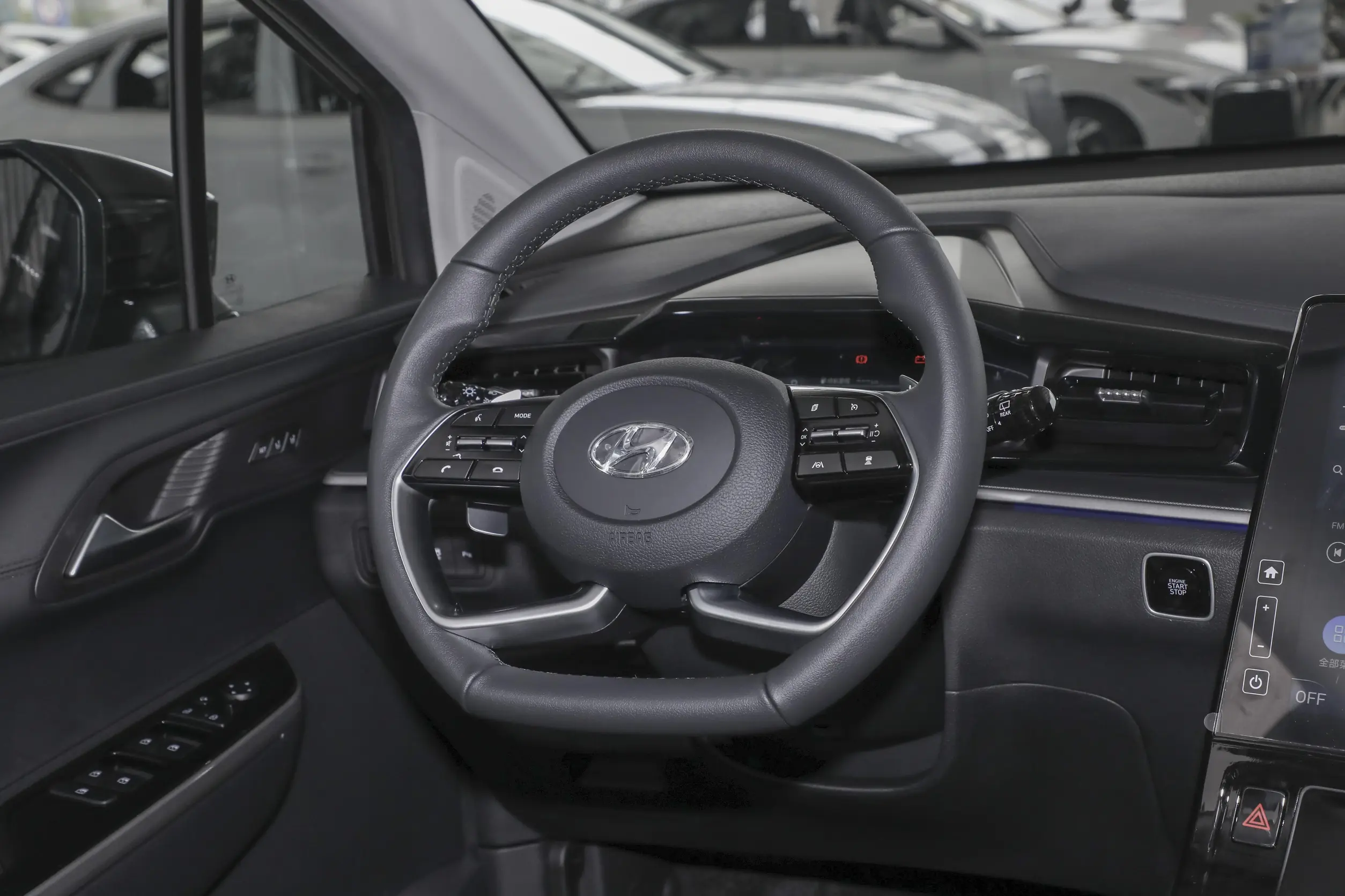 Hyundai Custo 2024 interior-2