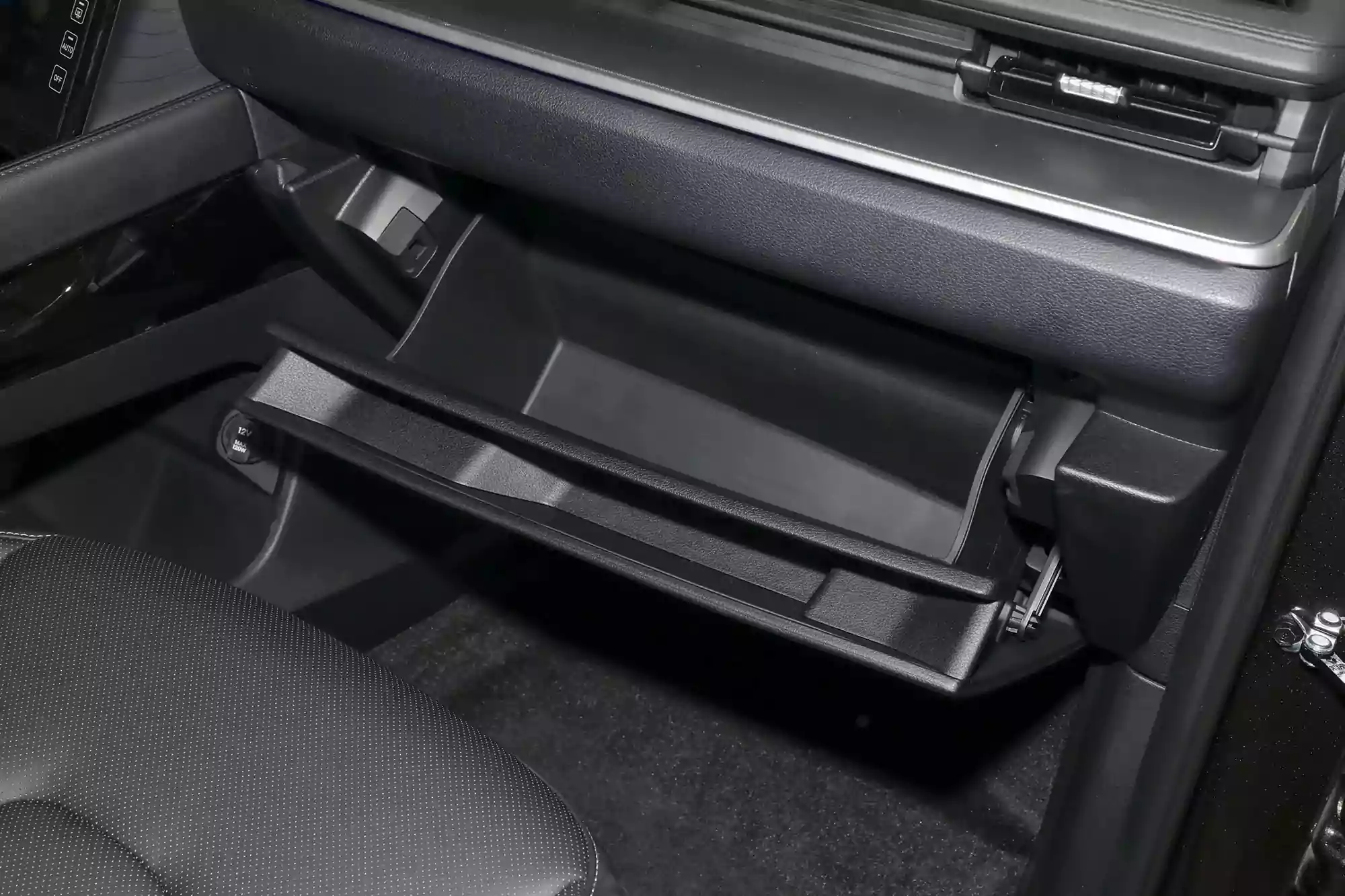 Hyundai Custo 2024 interior-4