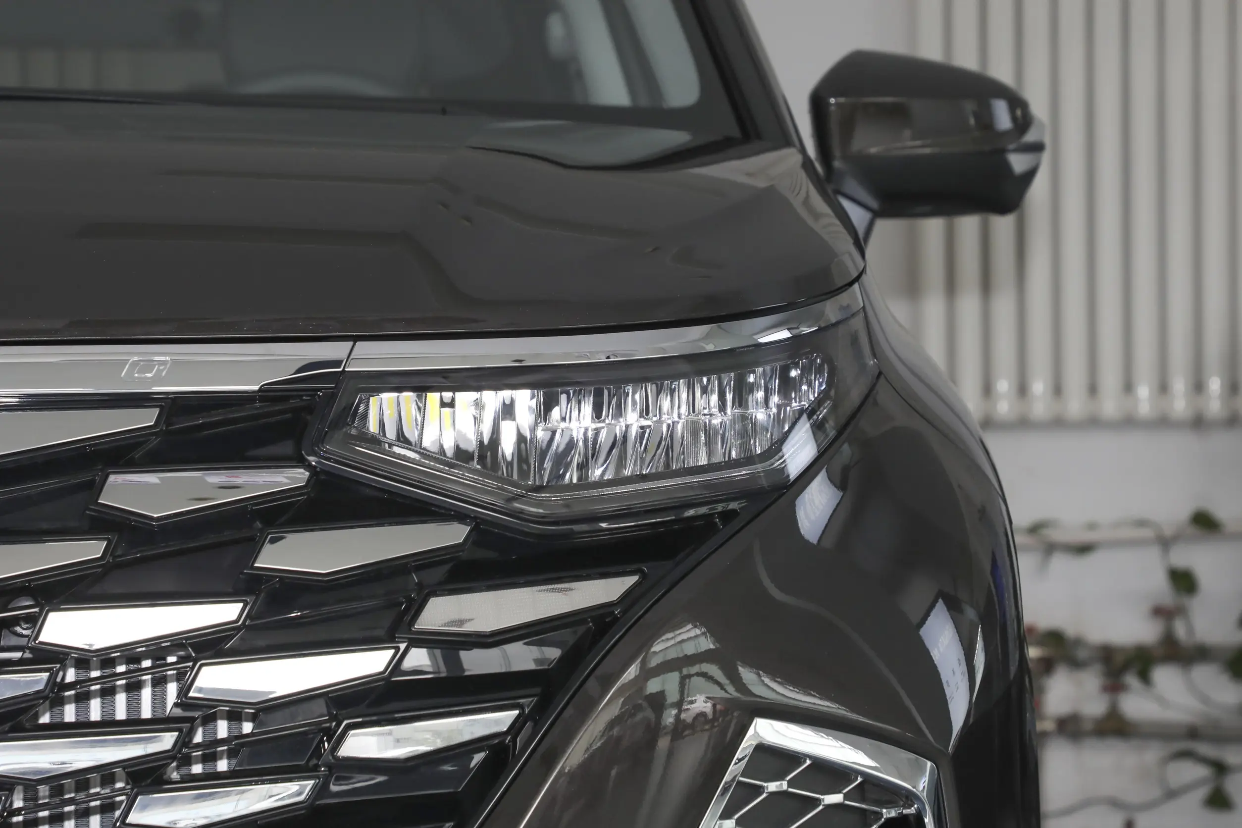 Hyundai Custo 2024 picture-1