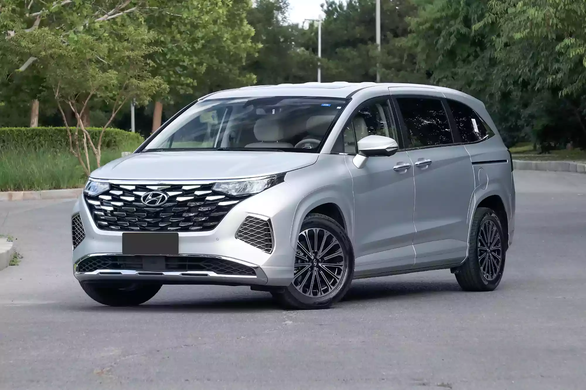 Hyundai Custo 2024 picture-10