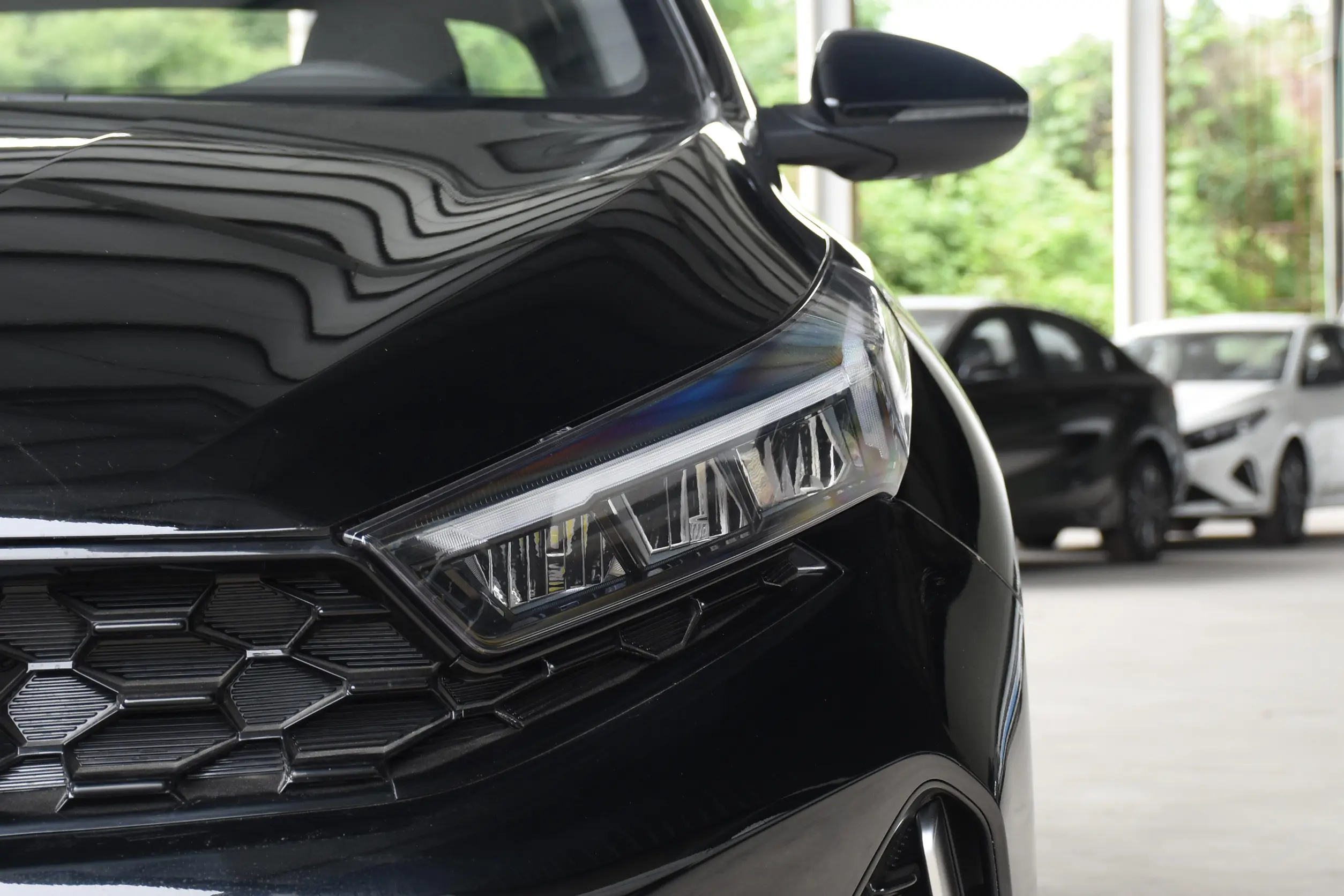 Kia K3 picture (7)