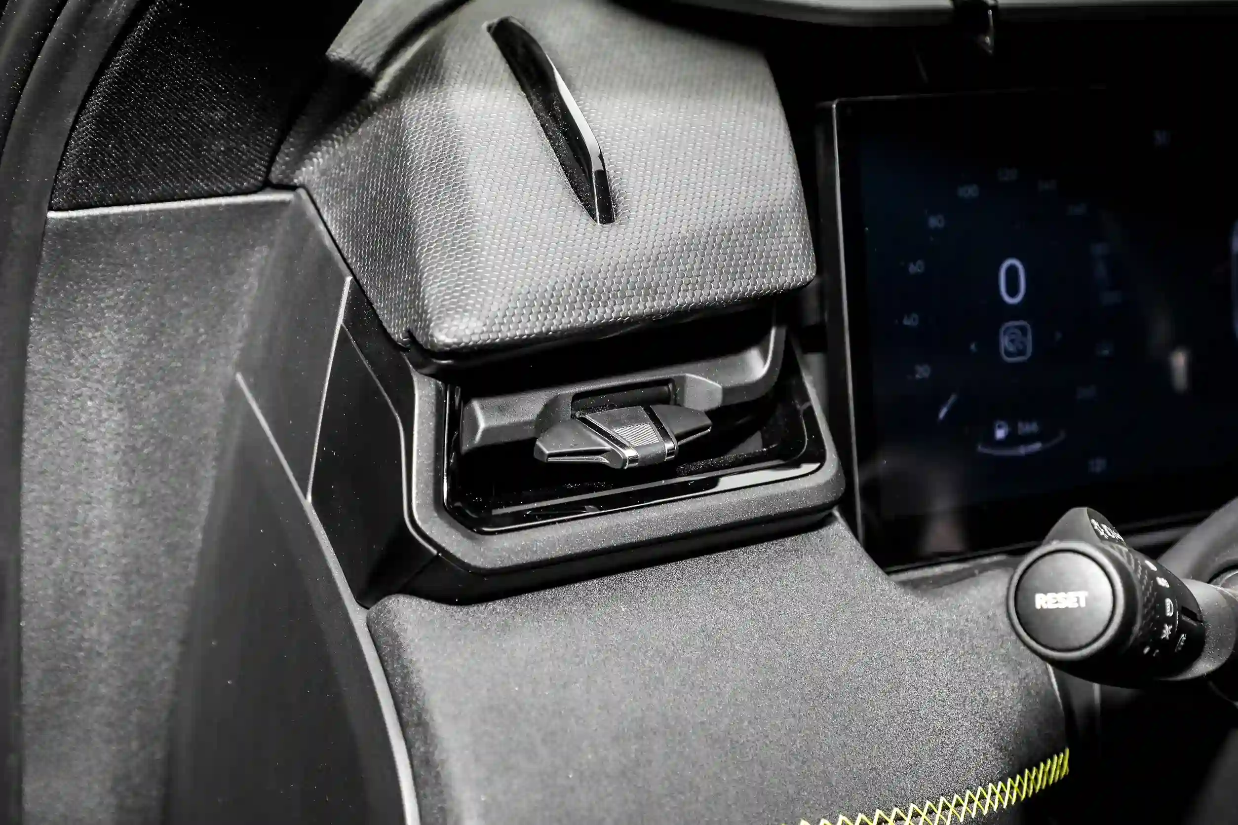 Lynk & Co 03 picture (3)