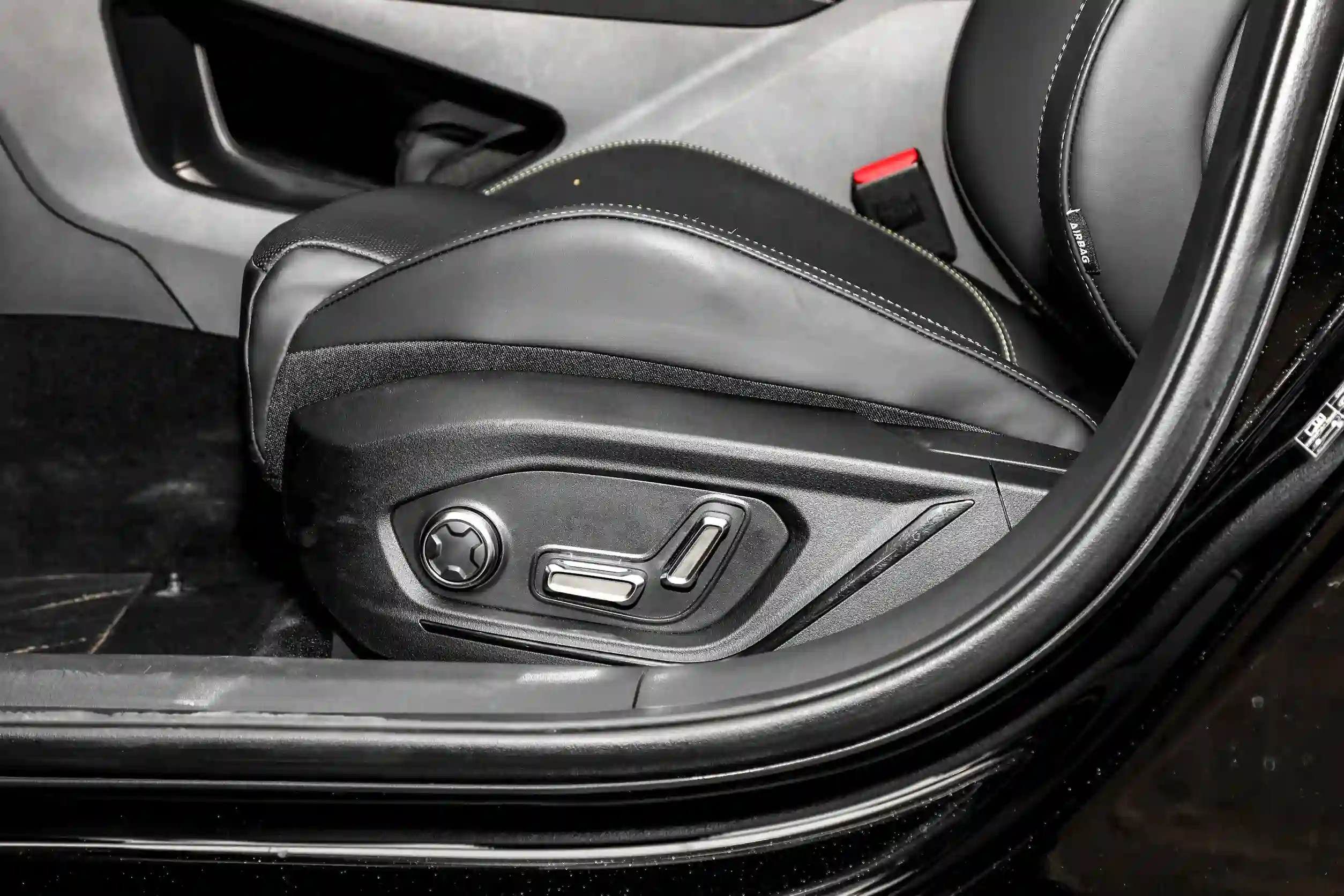 Lynk & Co 03 picture (5)