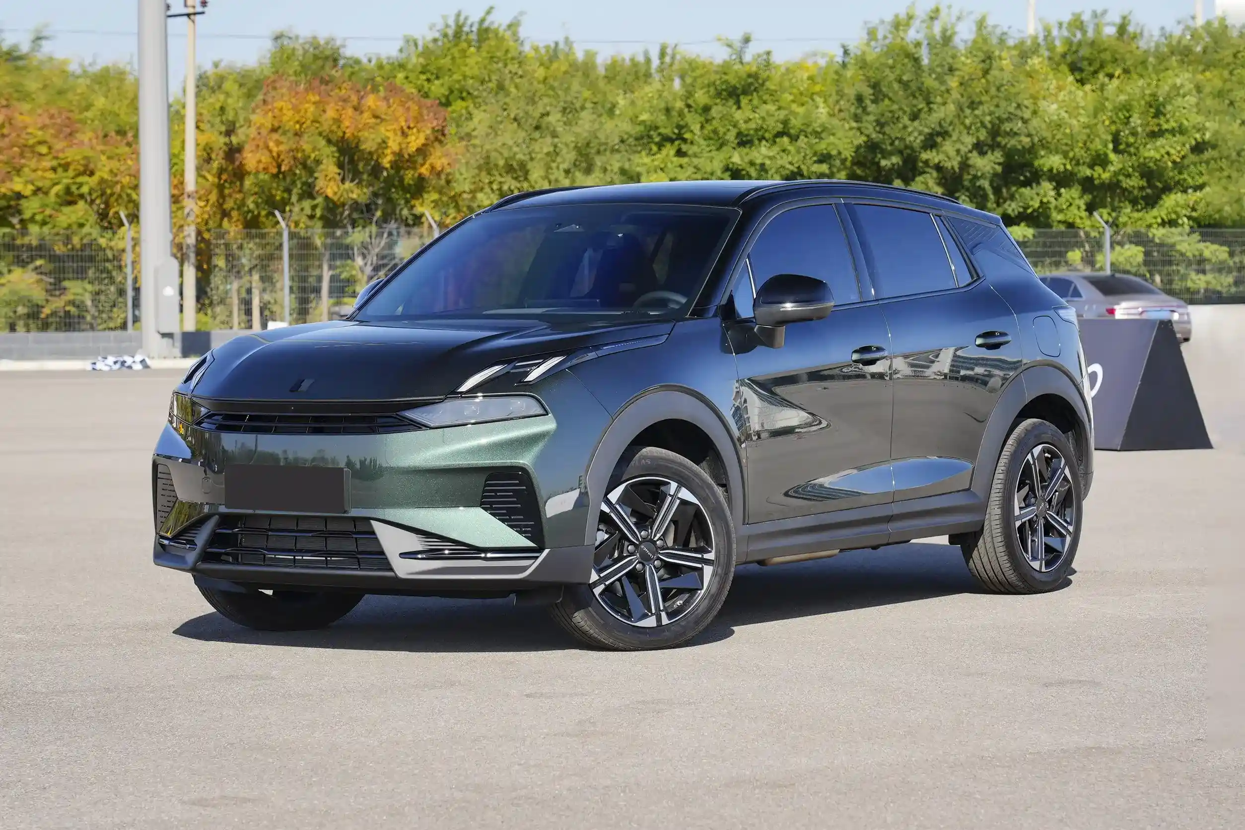 Lynk & Co 06 EM-P picture (10)