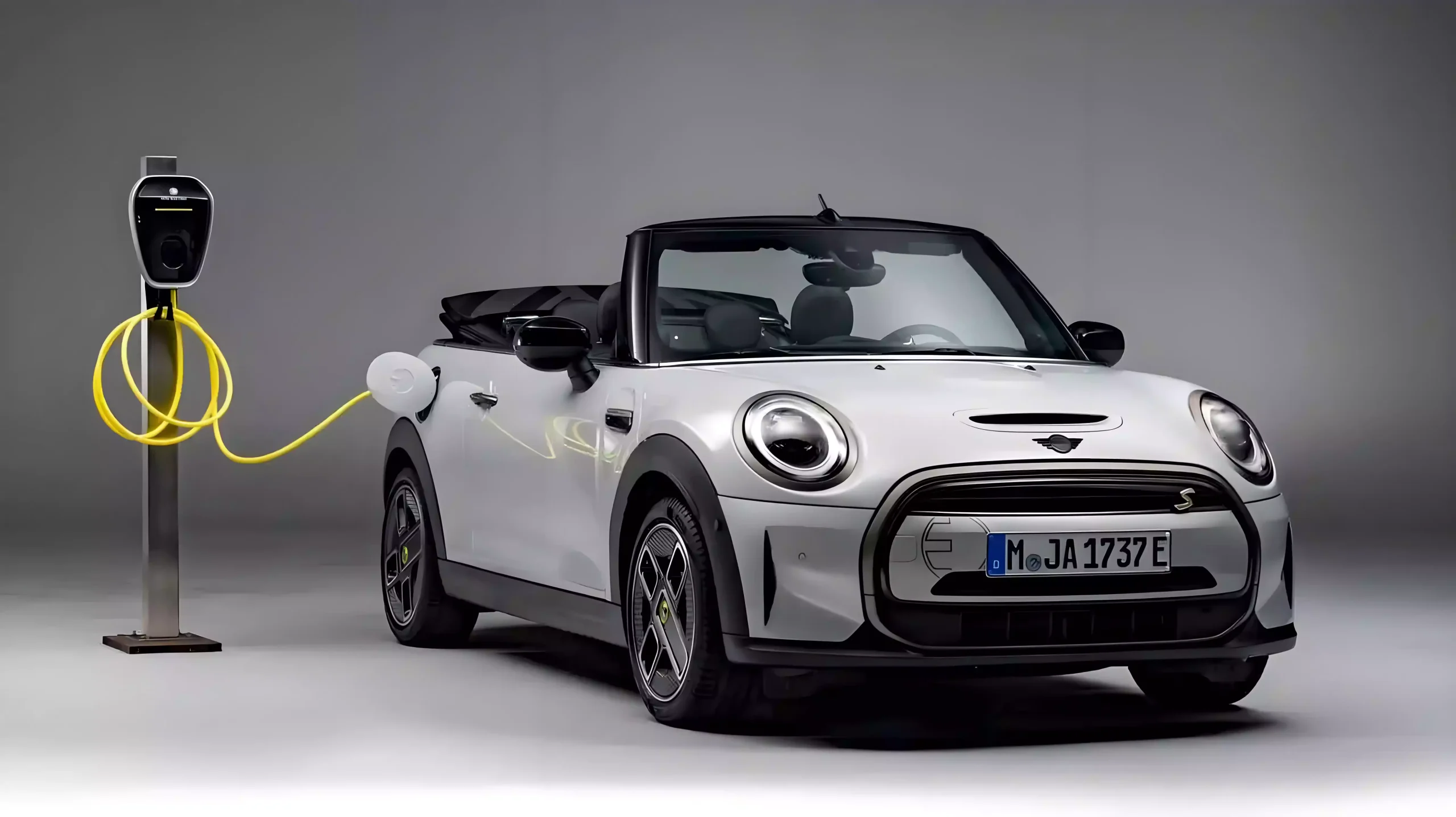 MINI Cooper SE Electric Convertible
