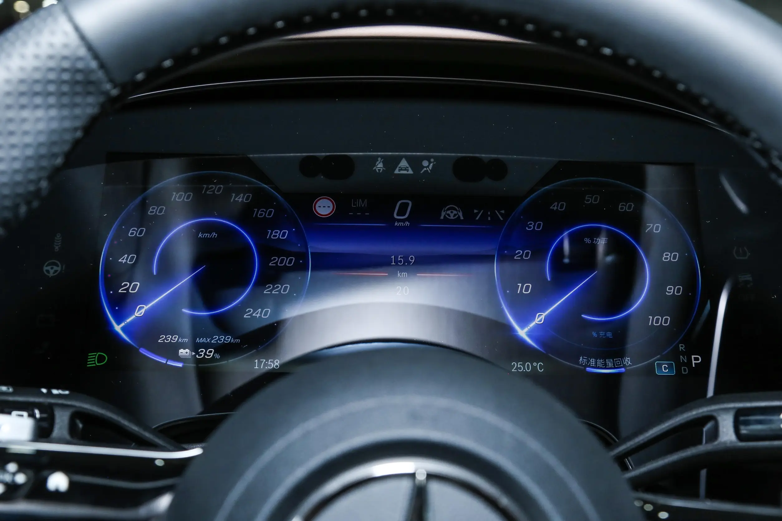 Mercedes-Benz EQE SUV picture (3)